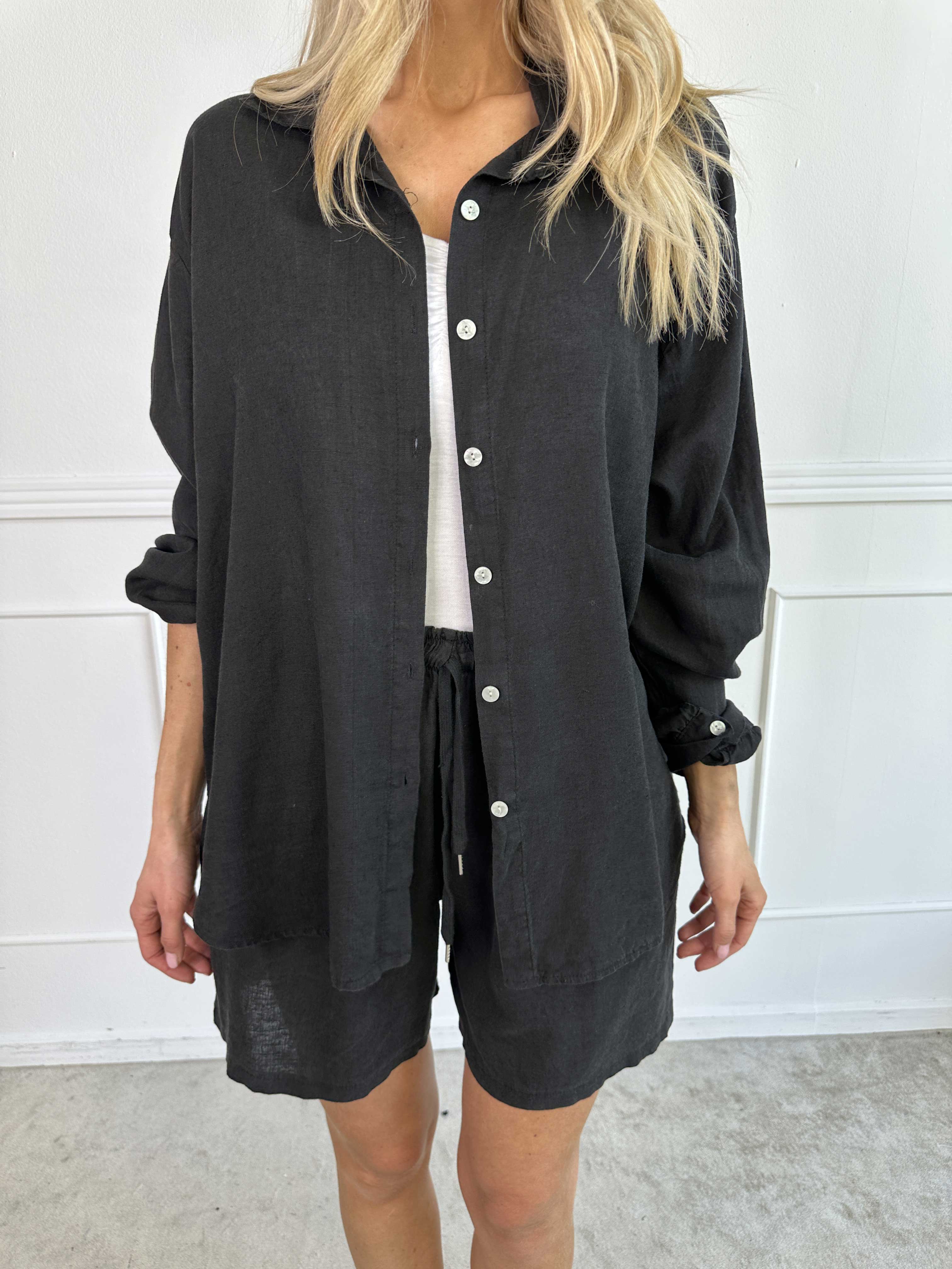 Clara Shirt - Enfärgad skjorta i viskos och linne