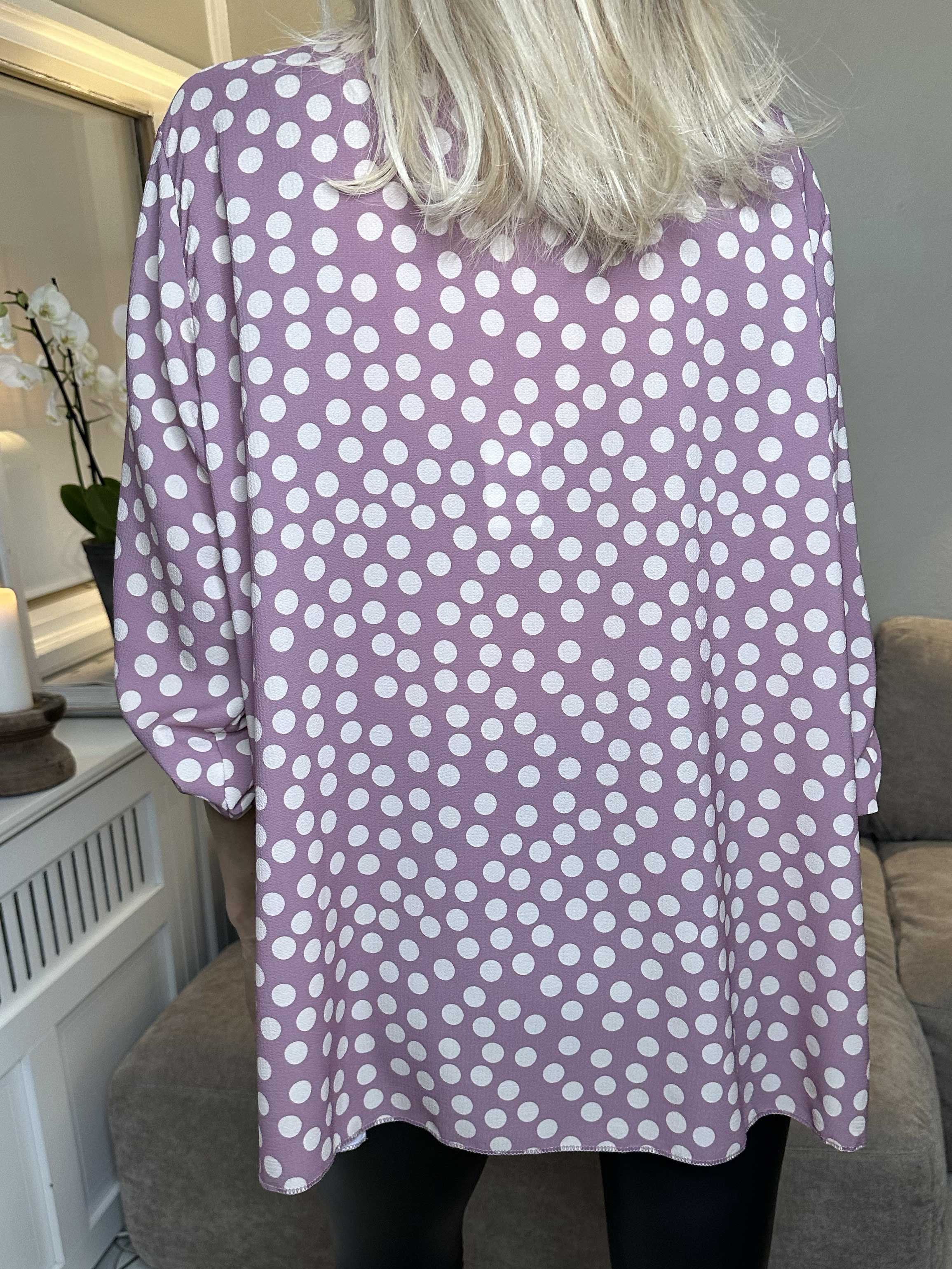 Claudia Dot - Tunika med prickar och dragkedja