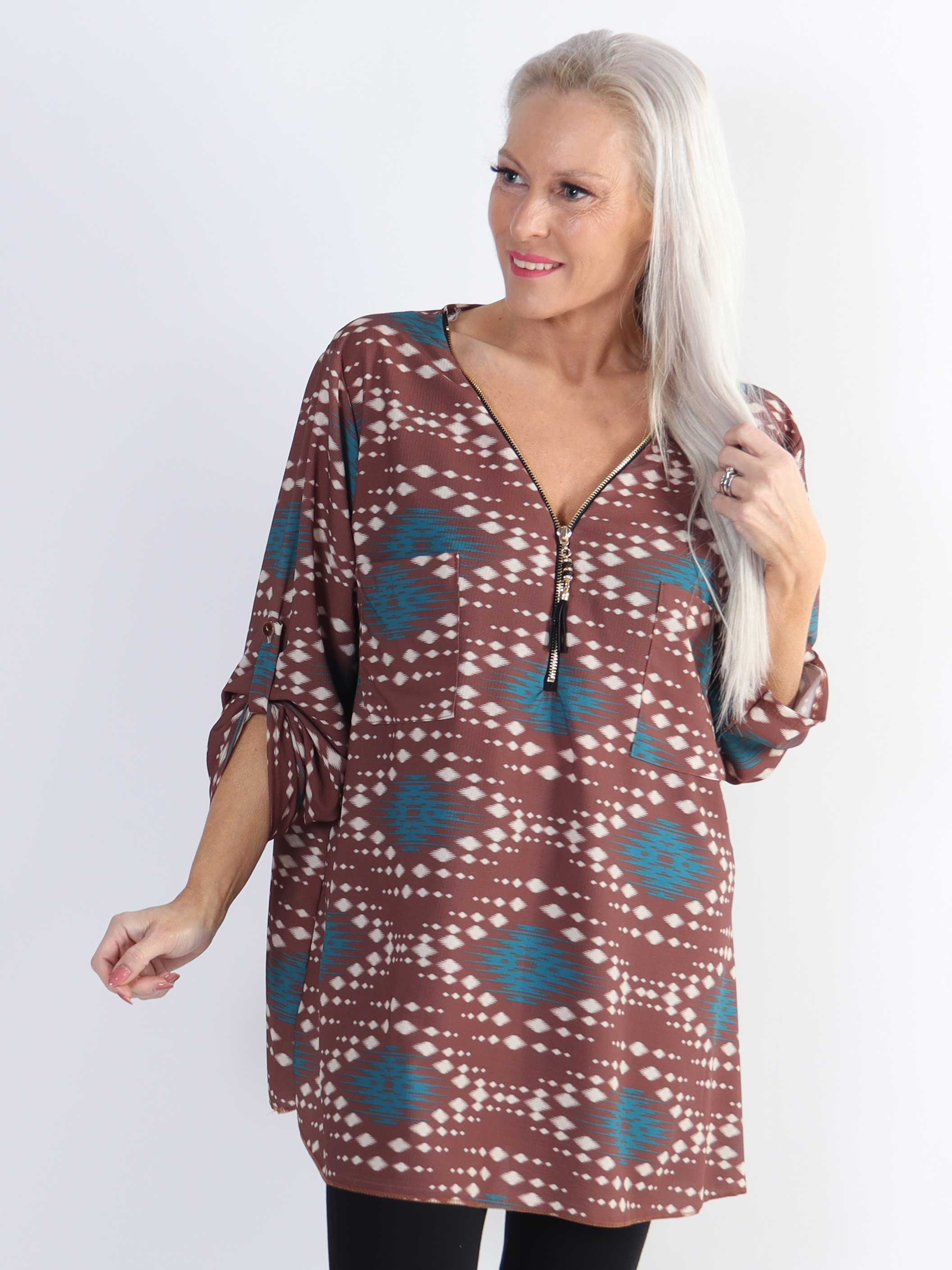 Claudia Pattern - Tunika med tryck och dragkedja i plus size