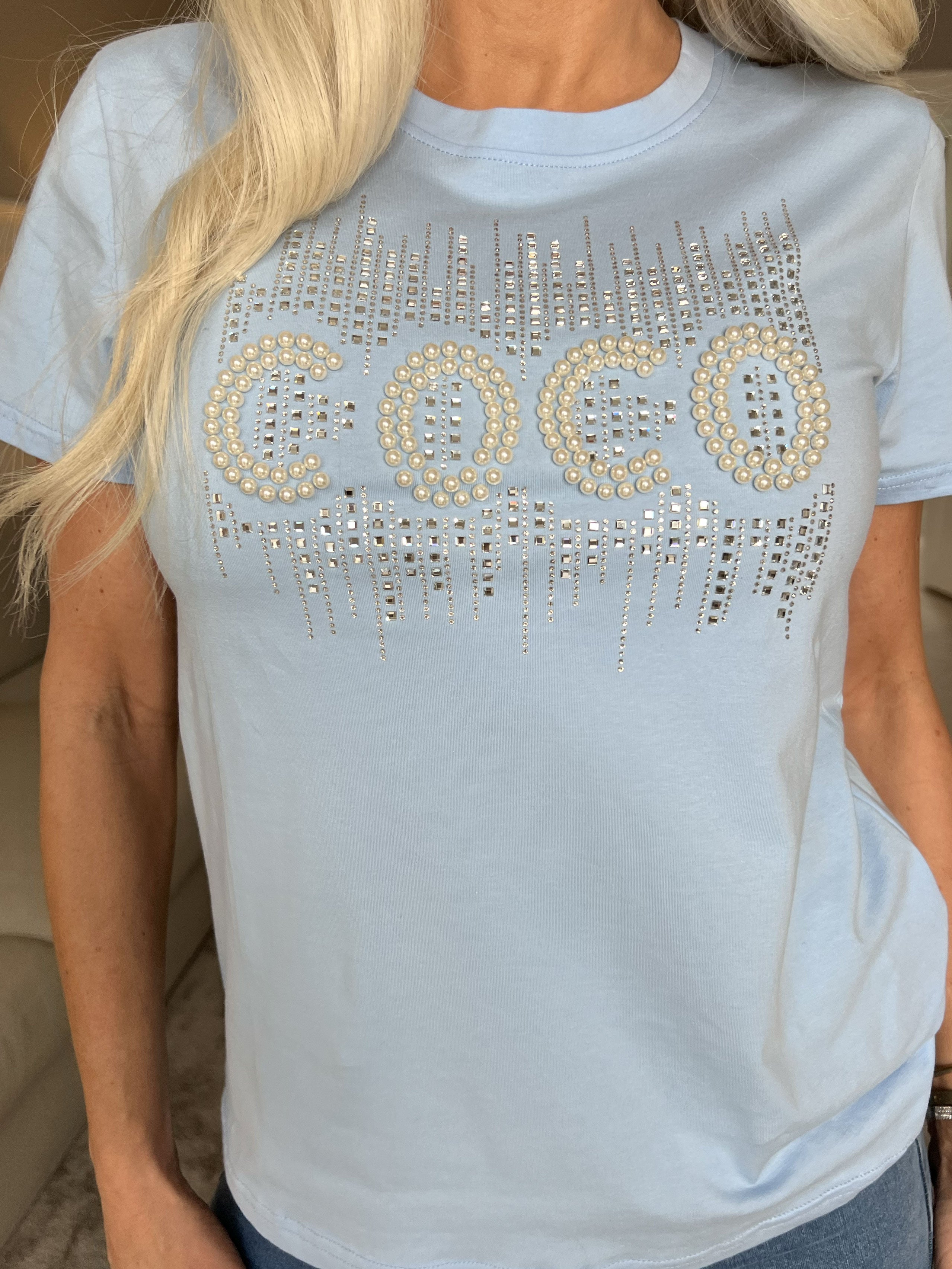 Coco - T-shirt med pärlor och mockakant på bröstet