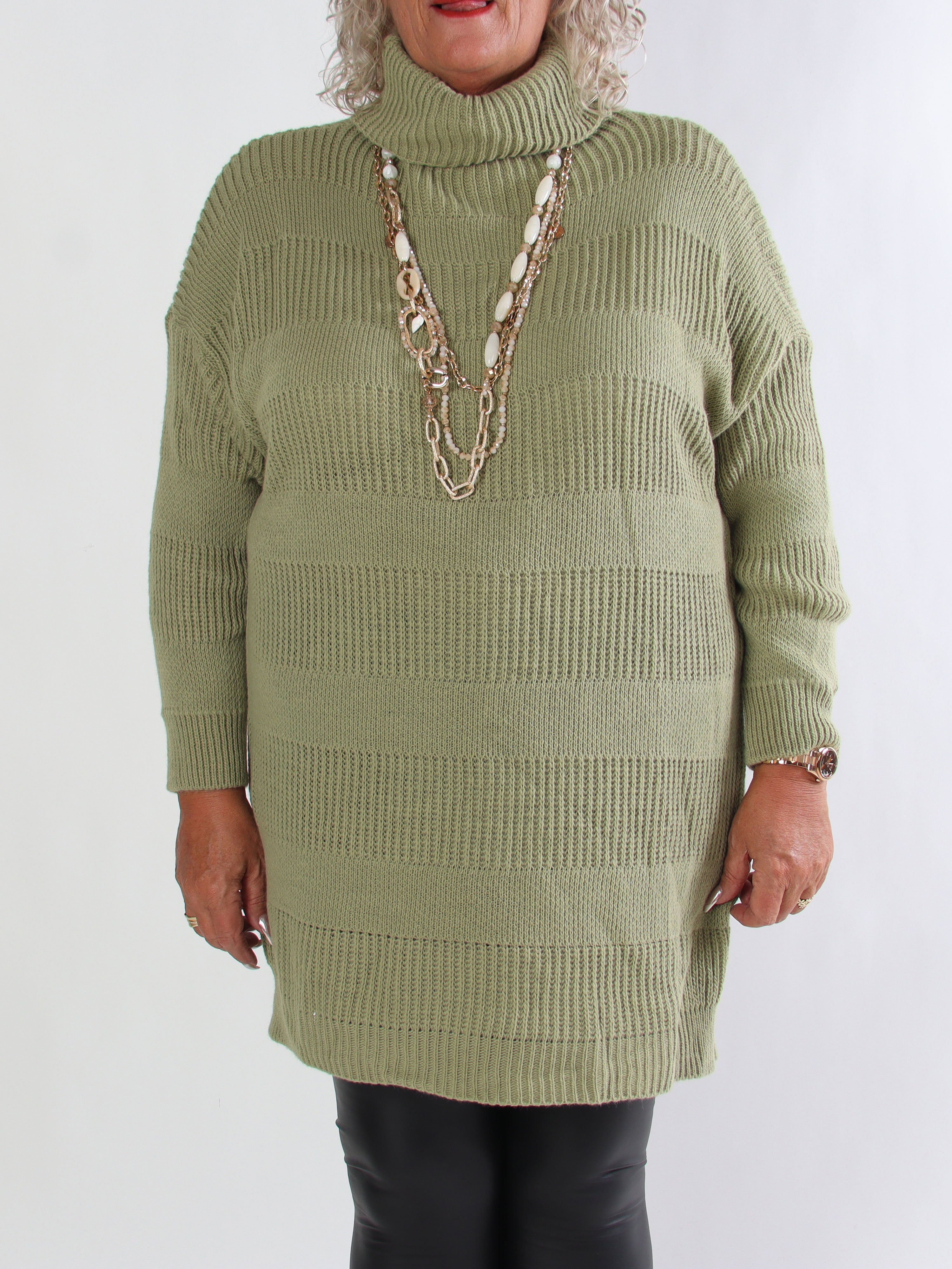 Dagmar - Stickad plus size klänning med polokrage
