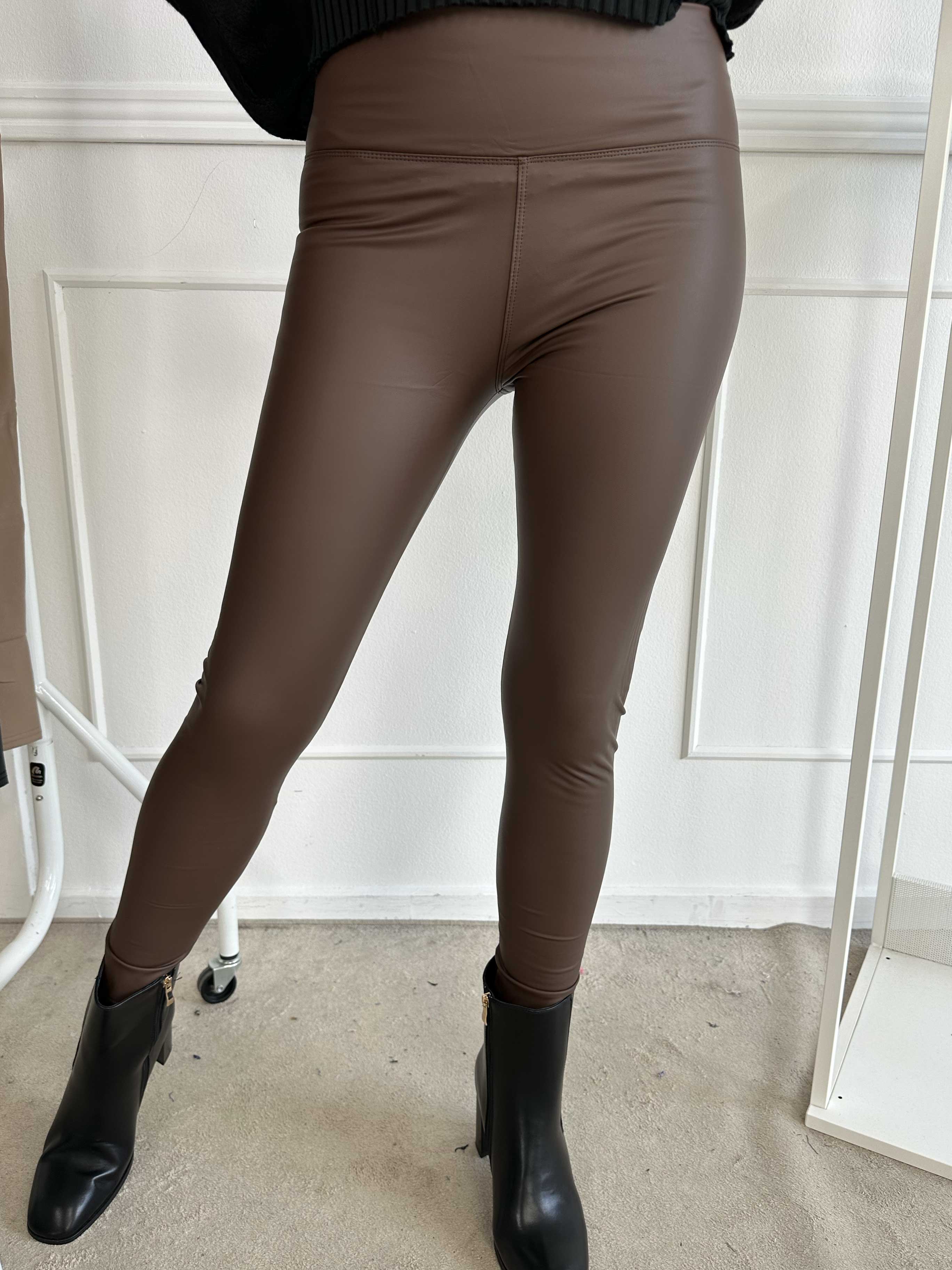 Dea - Leggings i läderlook med stretch
