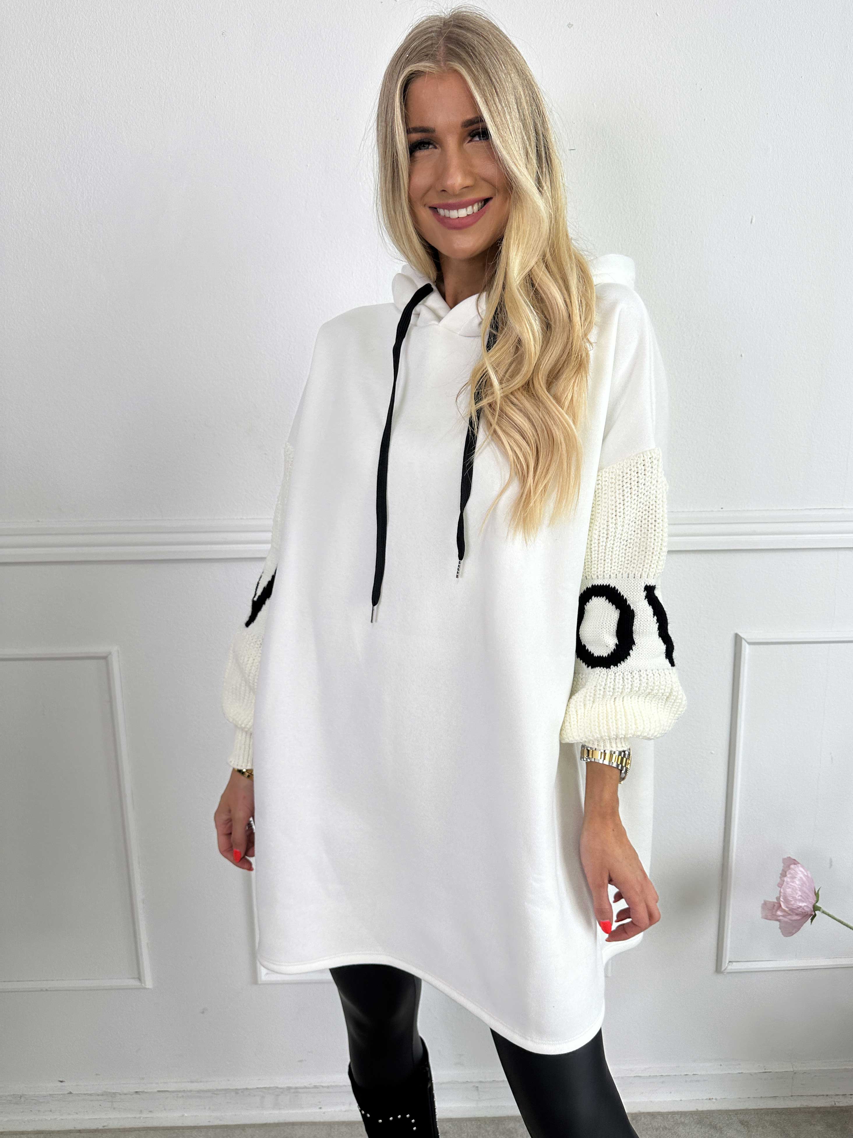 Debbie Hoodie - Oversized hoodie med stickade ärmar