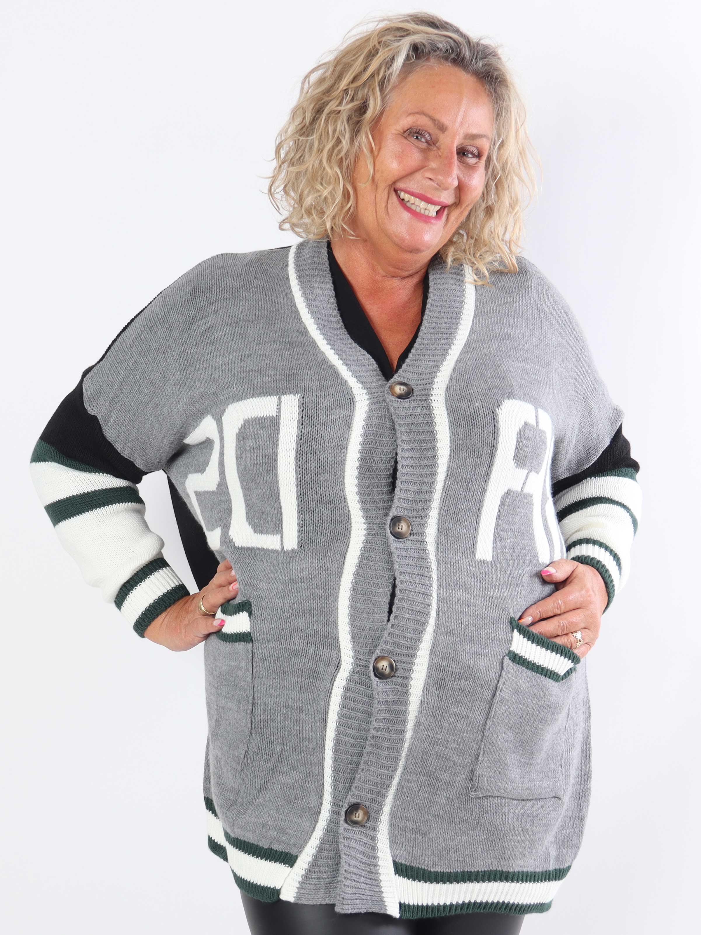 Diah - Mångfärgad college-stickad kofta i plus size