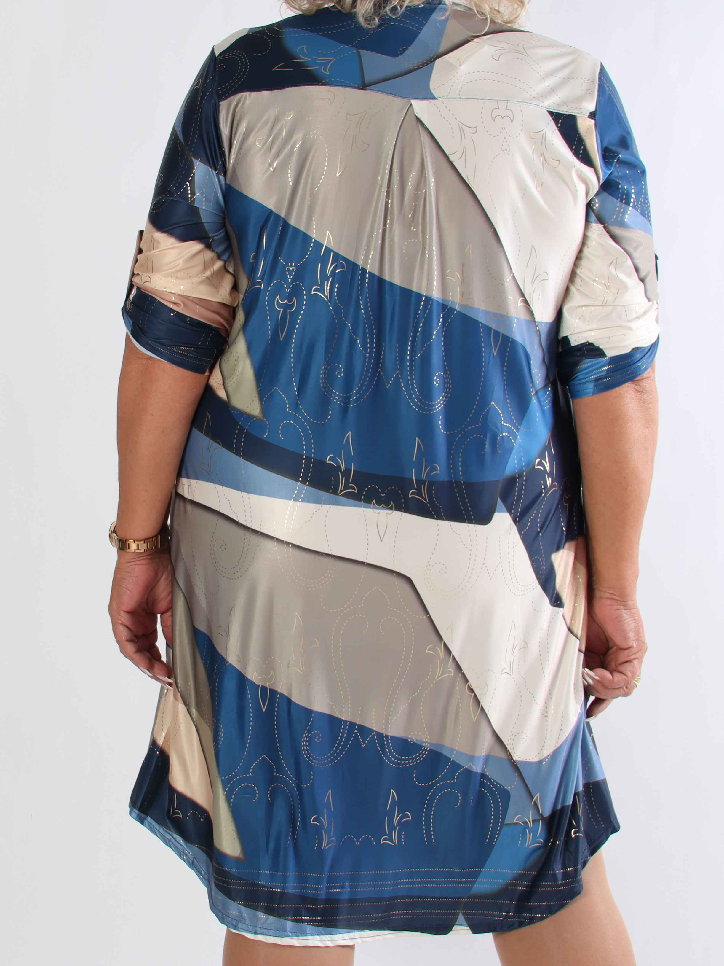 Ebba Abstract Long - Elastisk plus size klänning med fint guldmönster