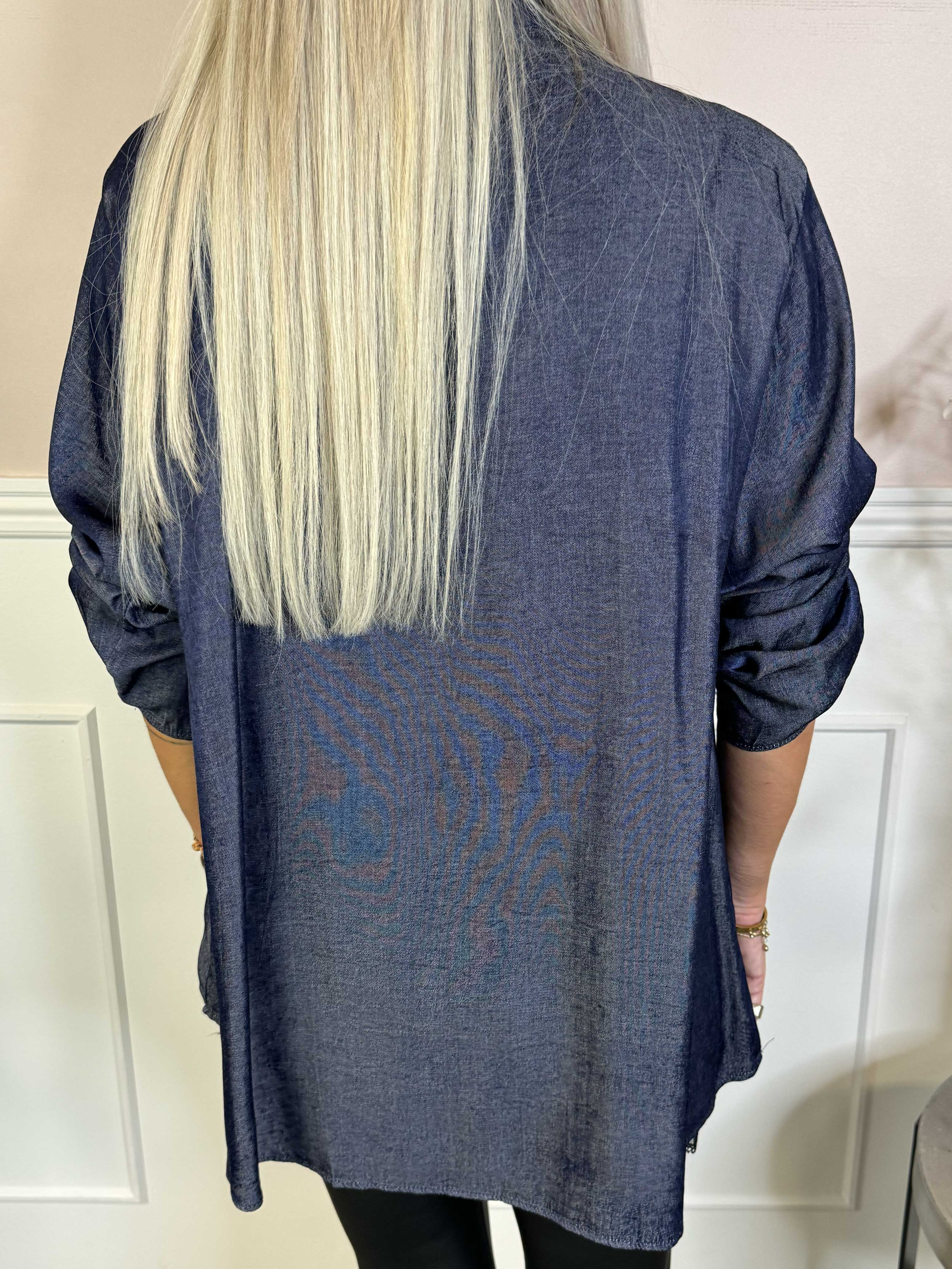Ebba Denim - Söt denimskjorta med guldknappar