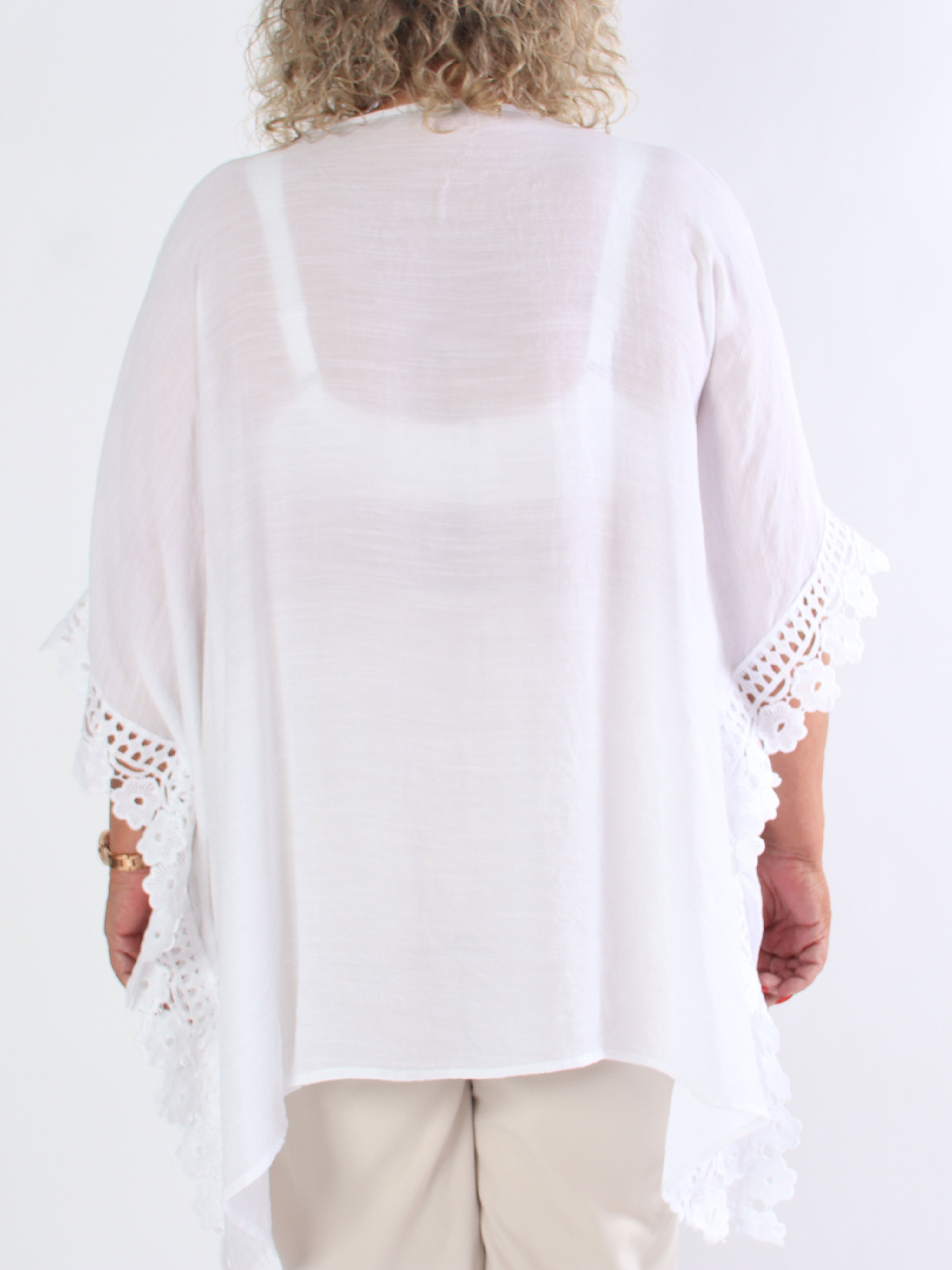 Elena - Mjuk plus size tunika i bomull med fina broderier
