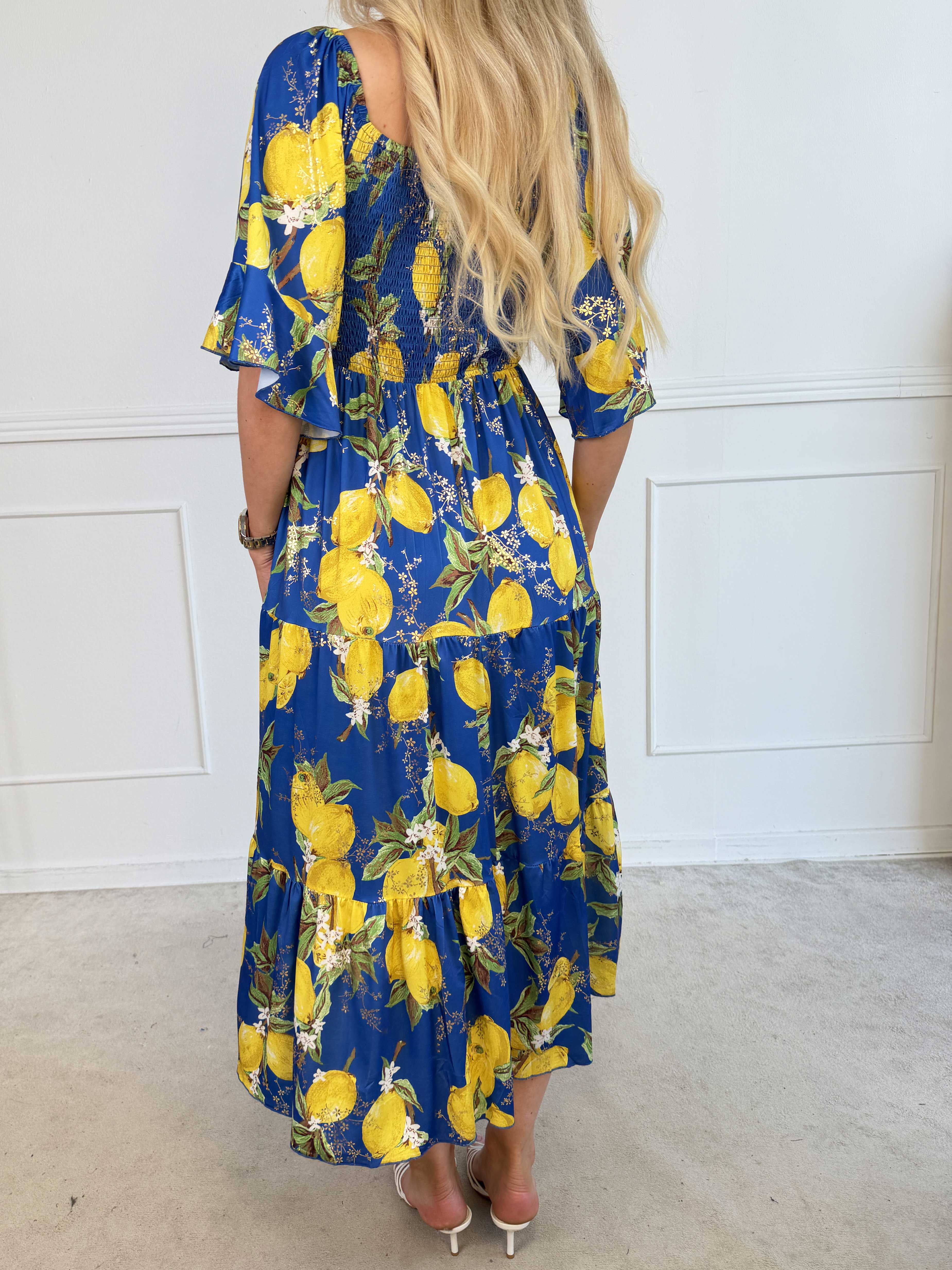 Elna Lemon - Lang elastisk kjole med citroner og smock over brystet
