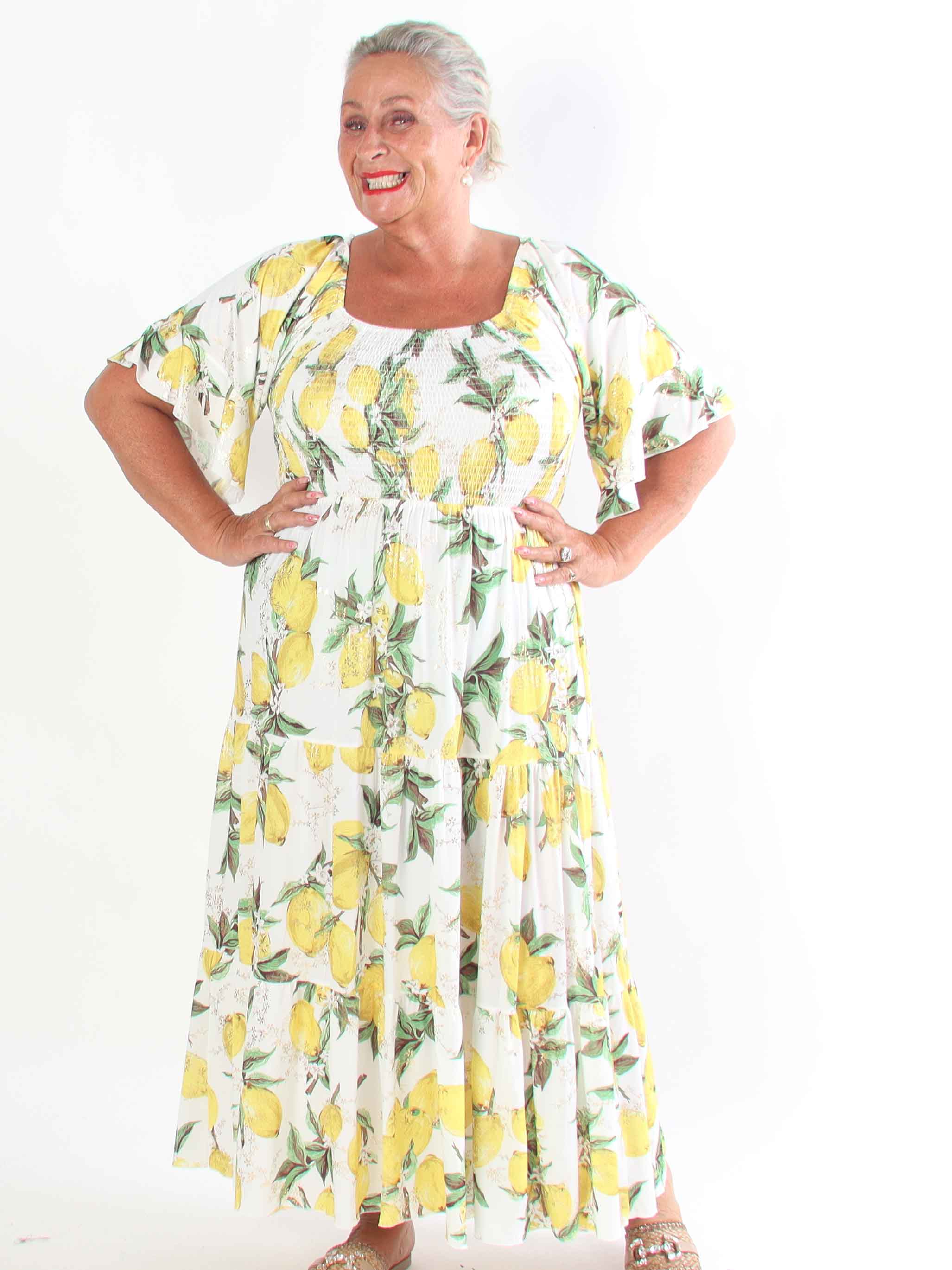 Elna Lemon - Lang elastisk plus size kjole med citroner og smock over brystet