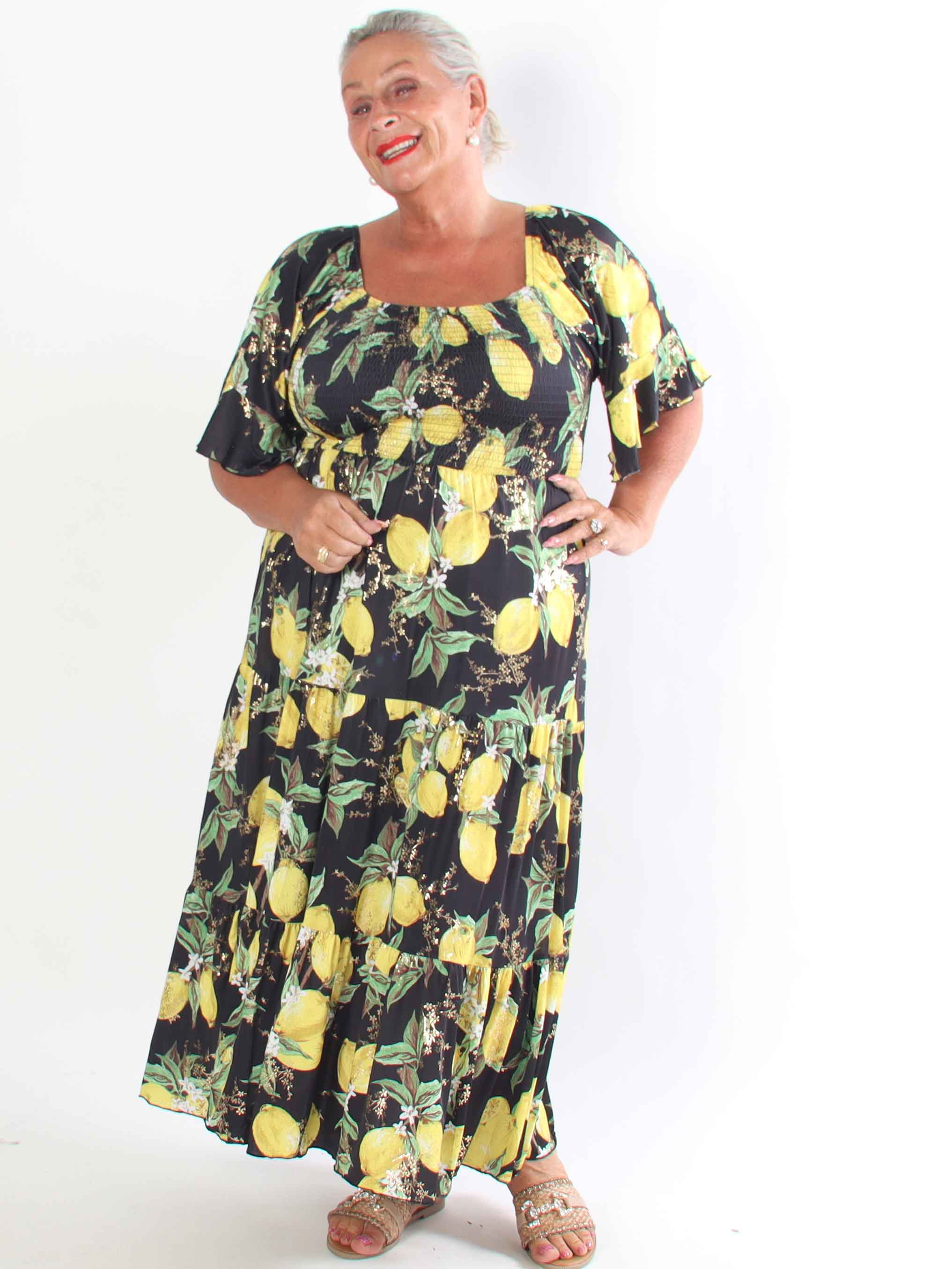 Elna Lemon - Lang elastisk plus size kjole med citroner og smock over brystet
