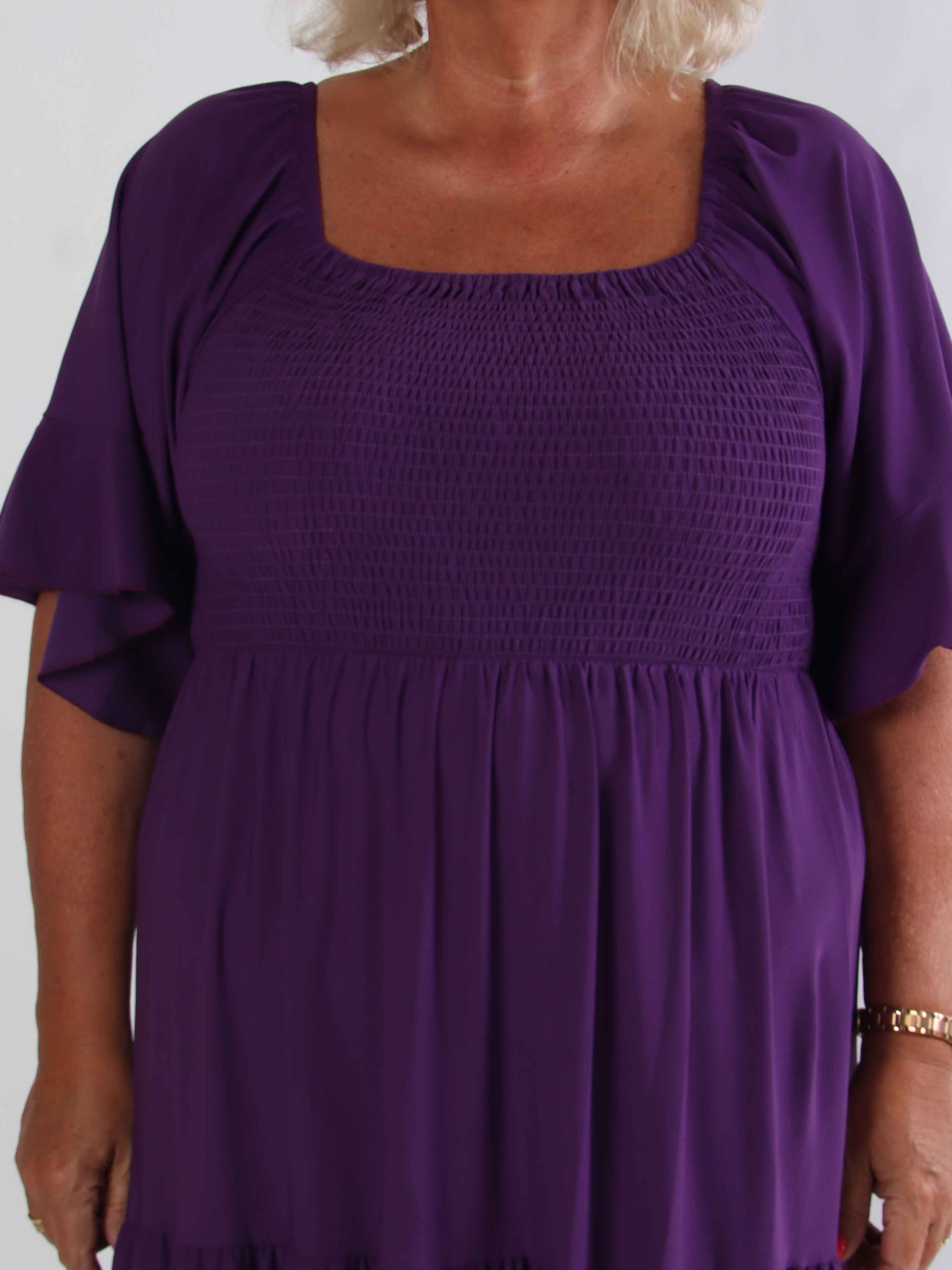 Elna Plain - Elastisk plain plus size klänning med resår över bystet