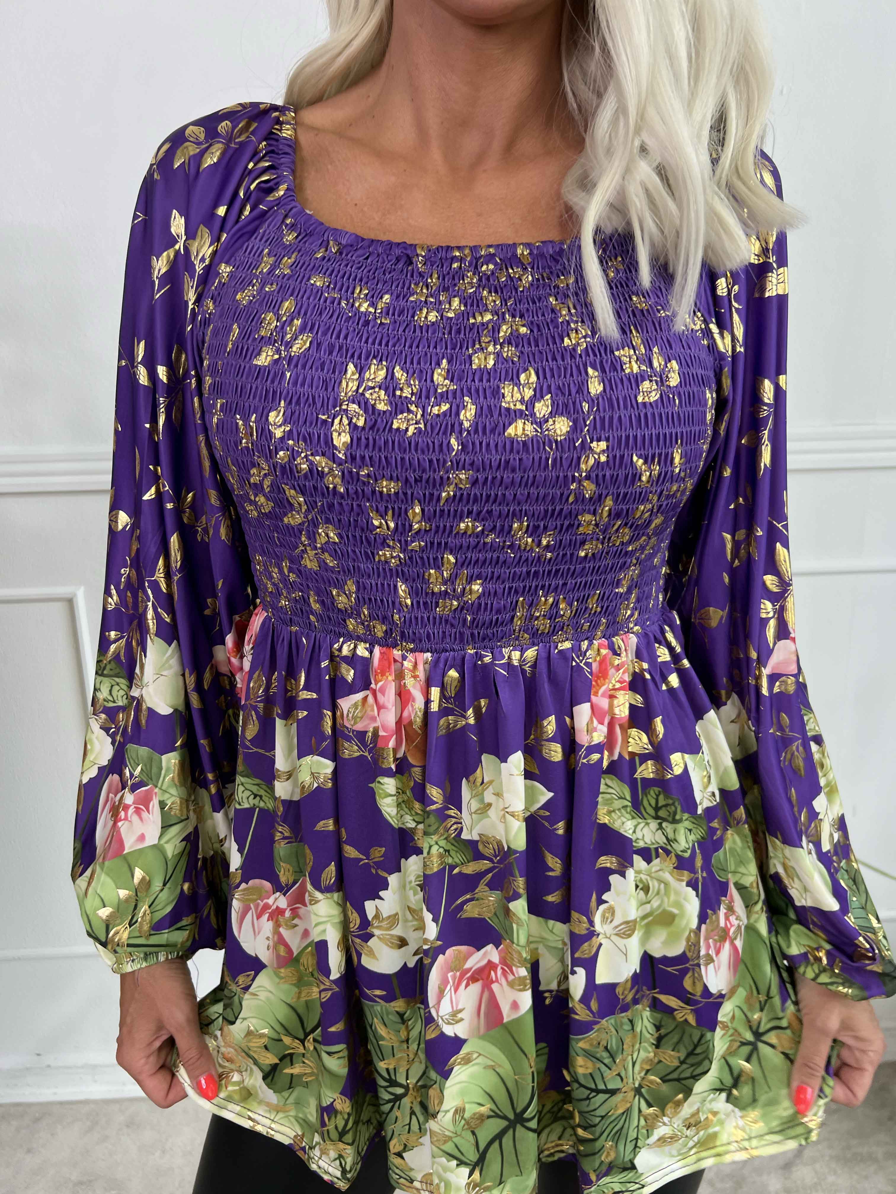 Elna Water Lily Shirt L/S - Elastisk blus med blommigt mönster och smock över bysten