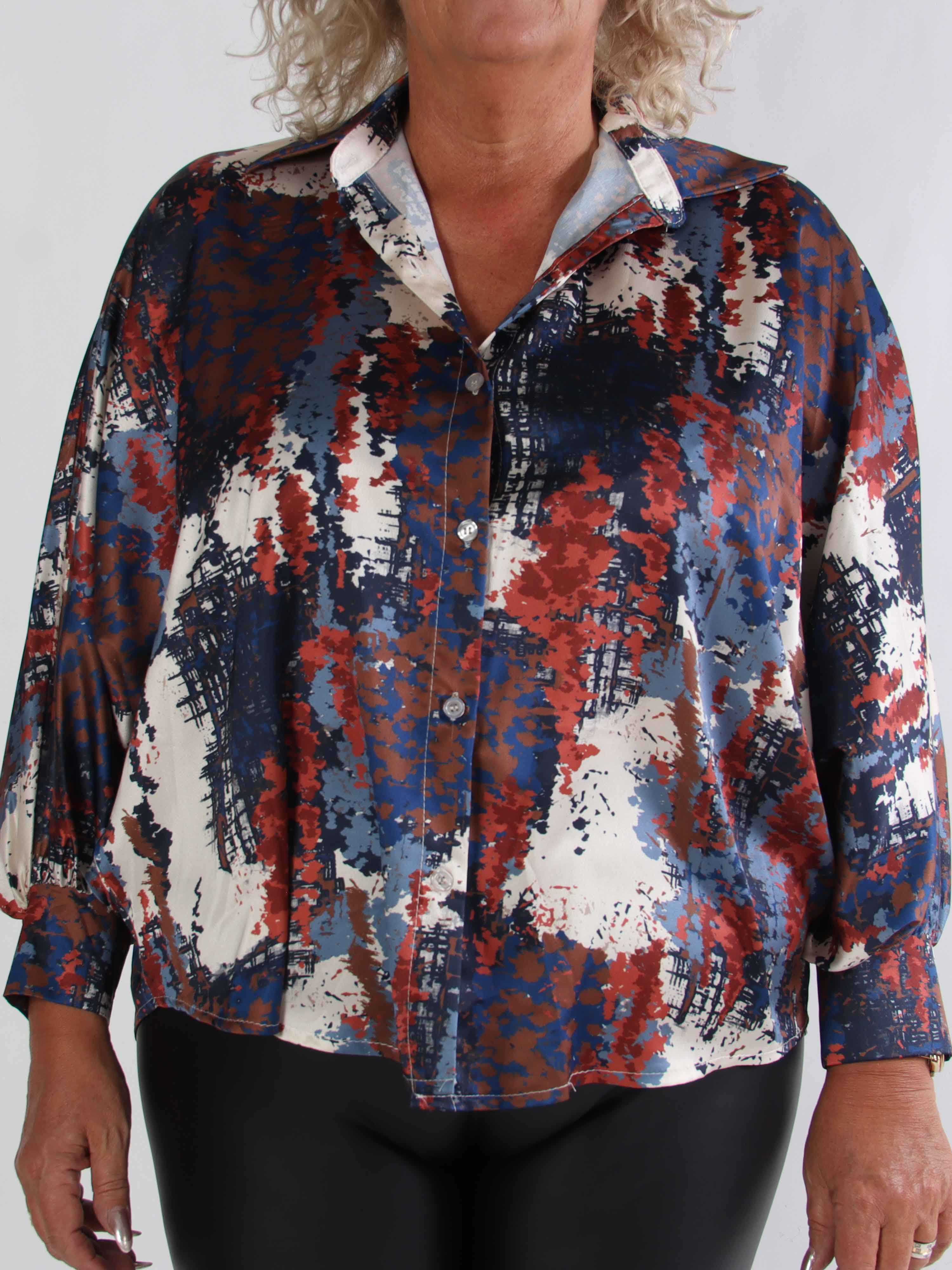 Feliciti Batik - Flerfärgad plus size skjorta med fladdermusärmar