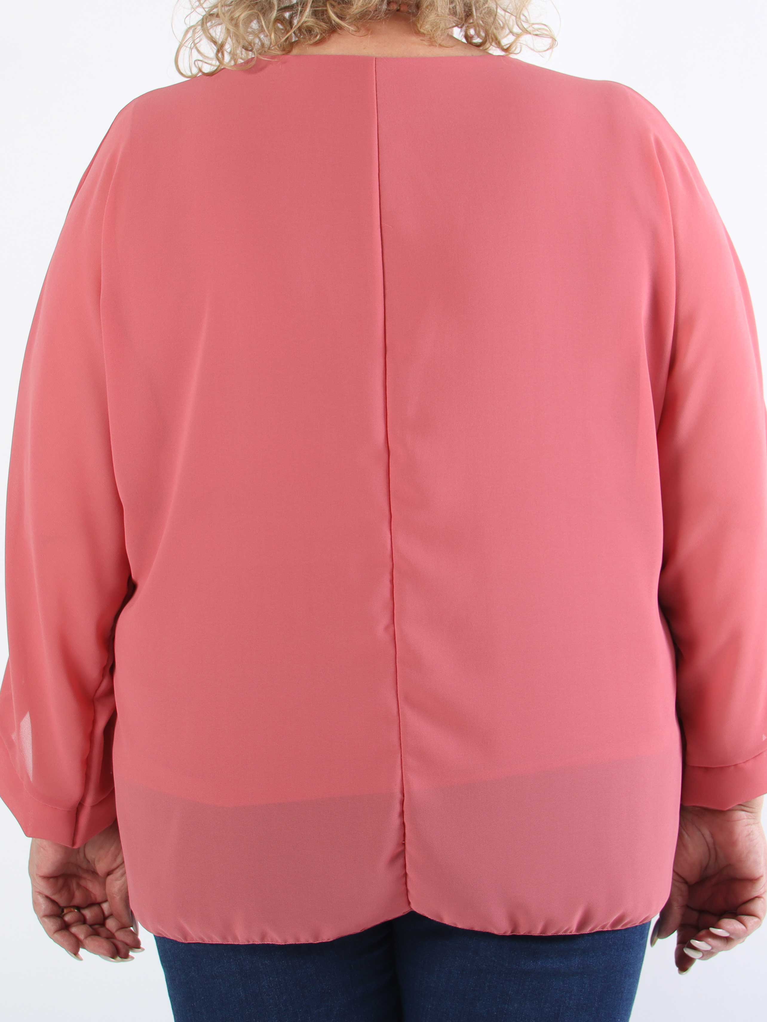 Flores - Plus size-tunika med chiffonglager och halvgenomskinliga ärmar