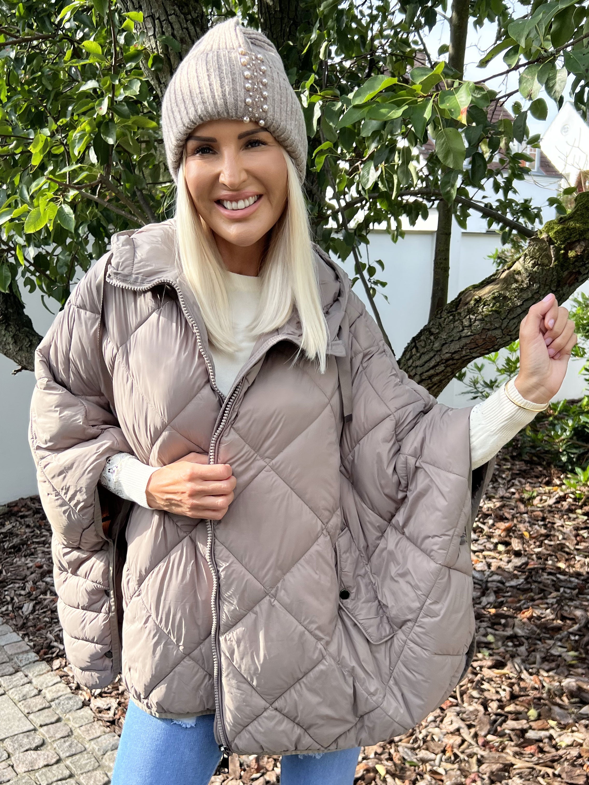Floriza - Kort dunjacka i oversized passform