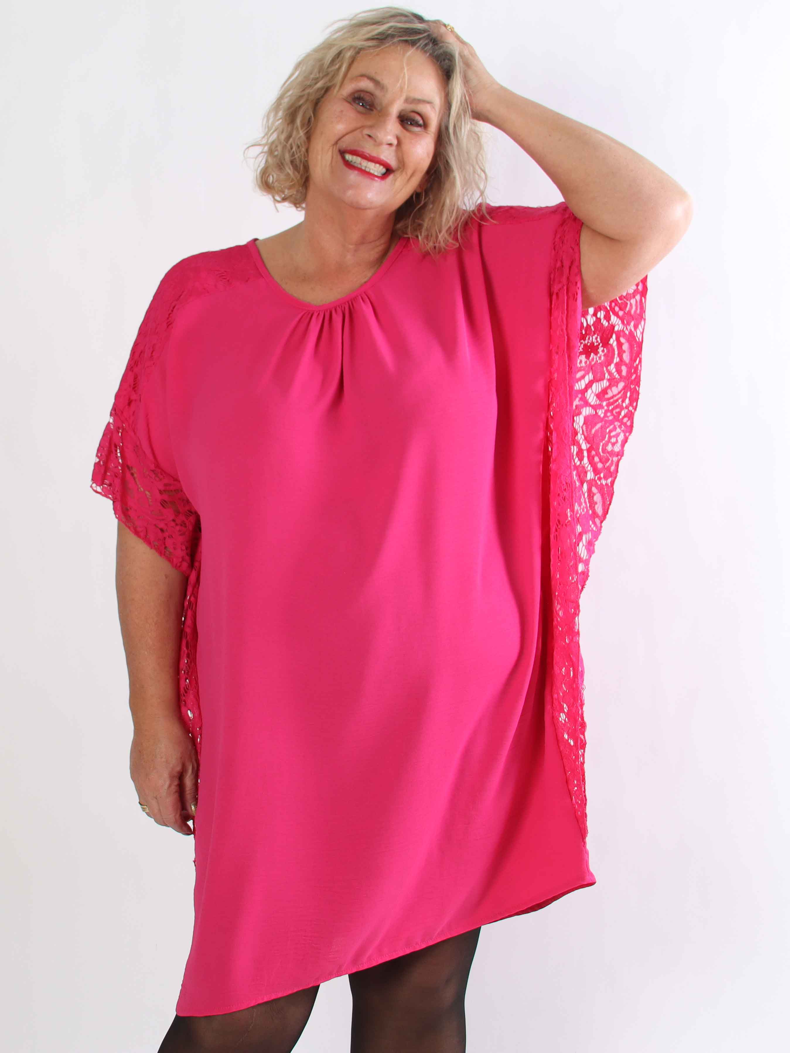 Frazzine - Plus size kjole i løs pasform med blondekant