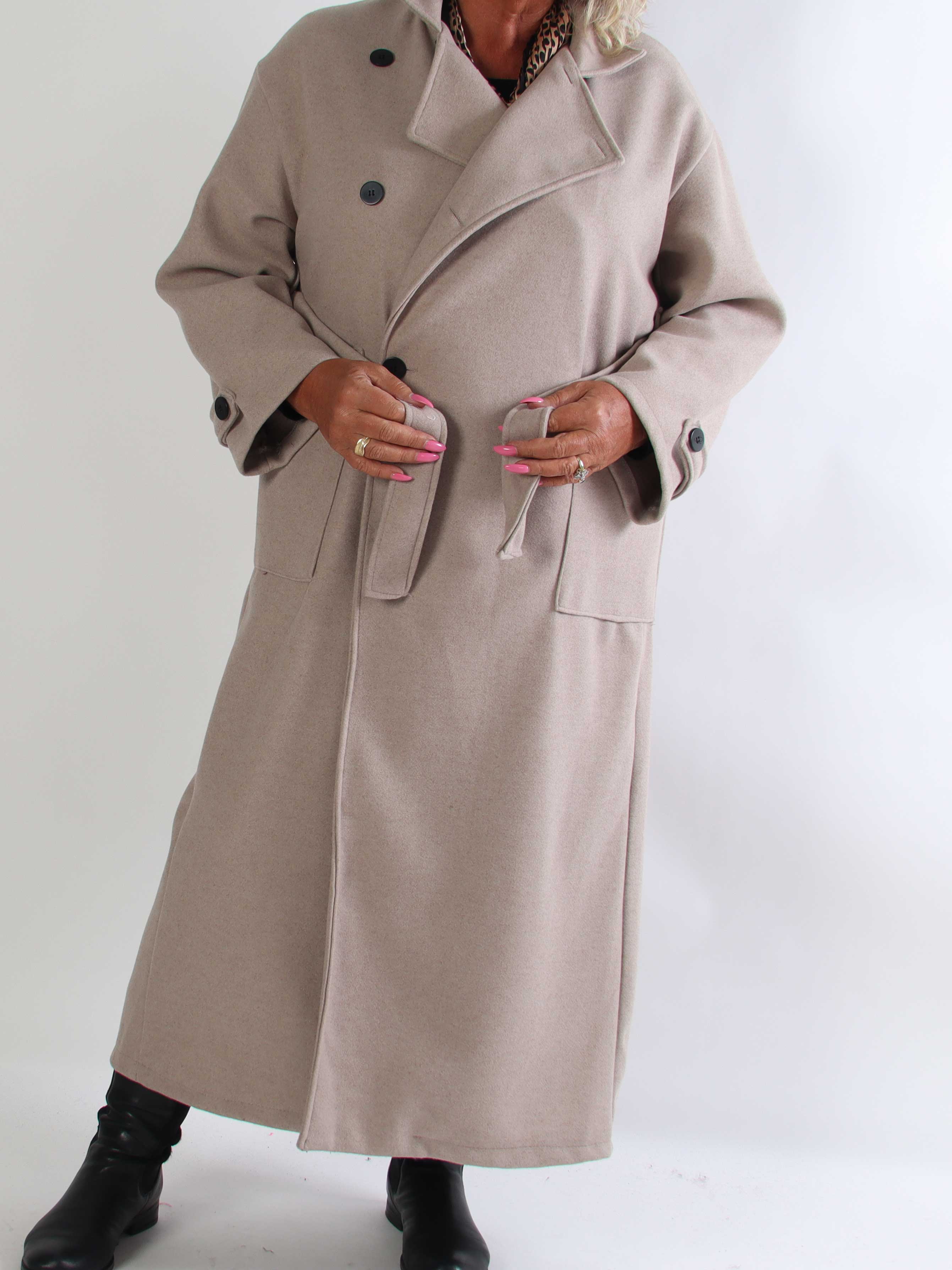 Gianna – Snygg och mjuk plus size trenchcoat med stora fickor