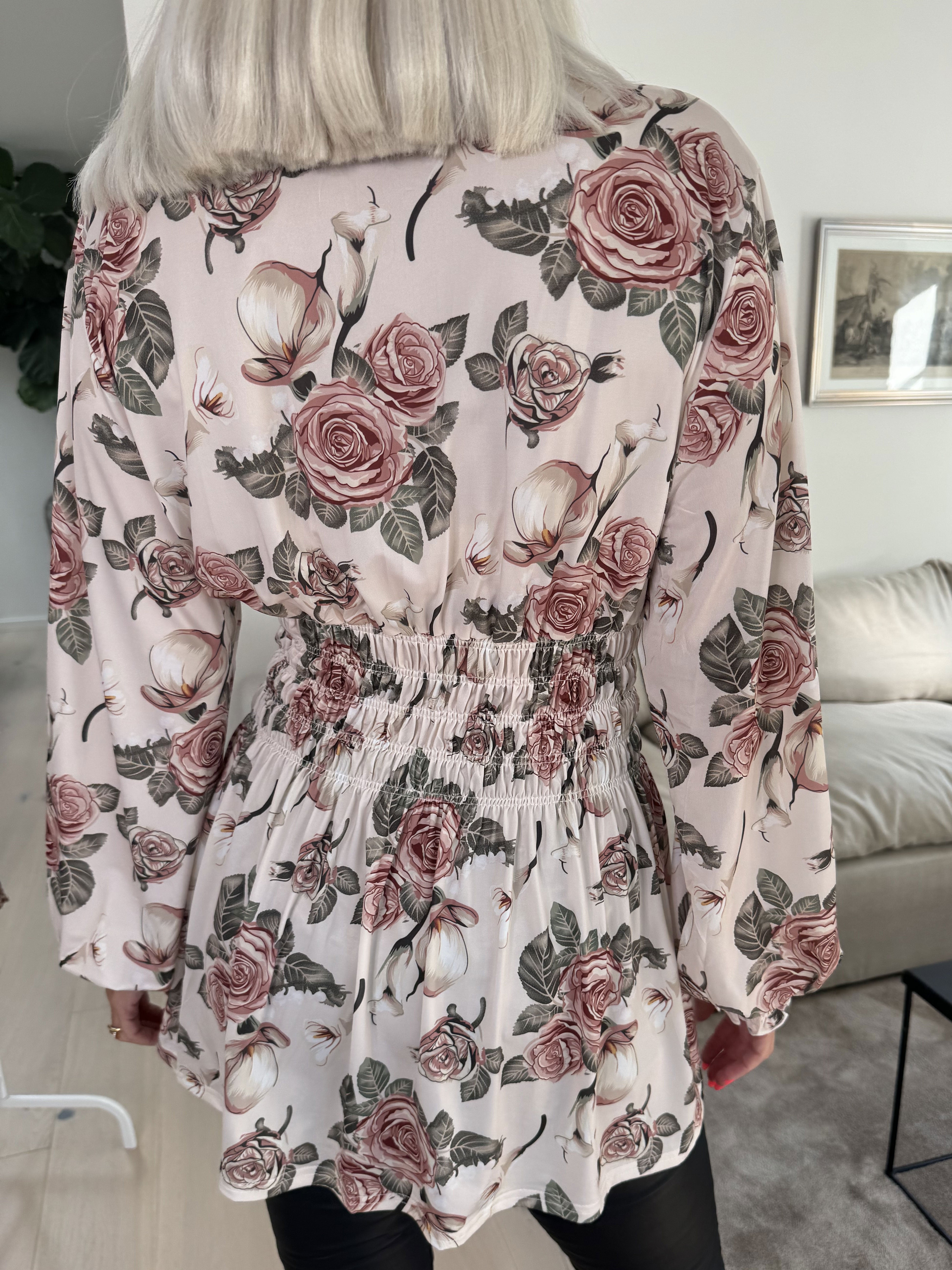 Pams Rose Shirt L/S - Elastisk blus i skrynkelfritt tyg med rosor