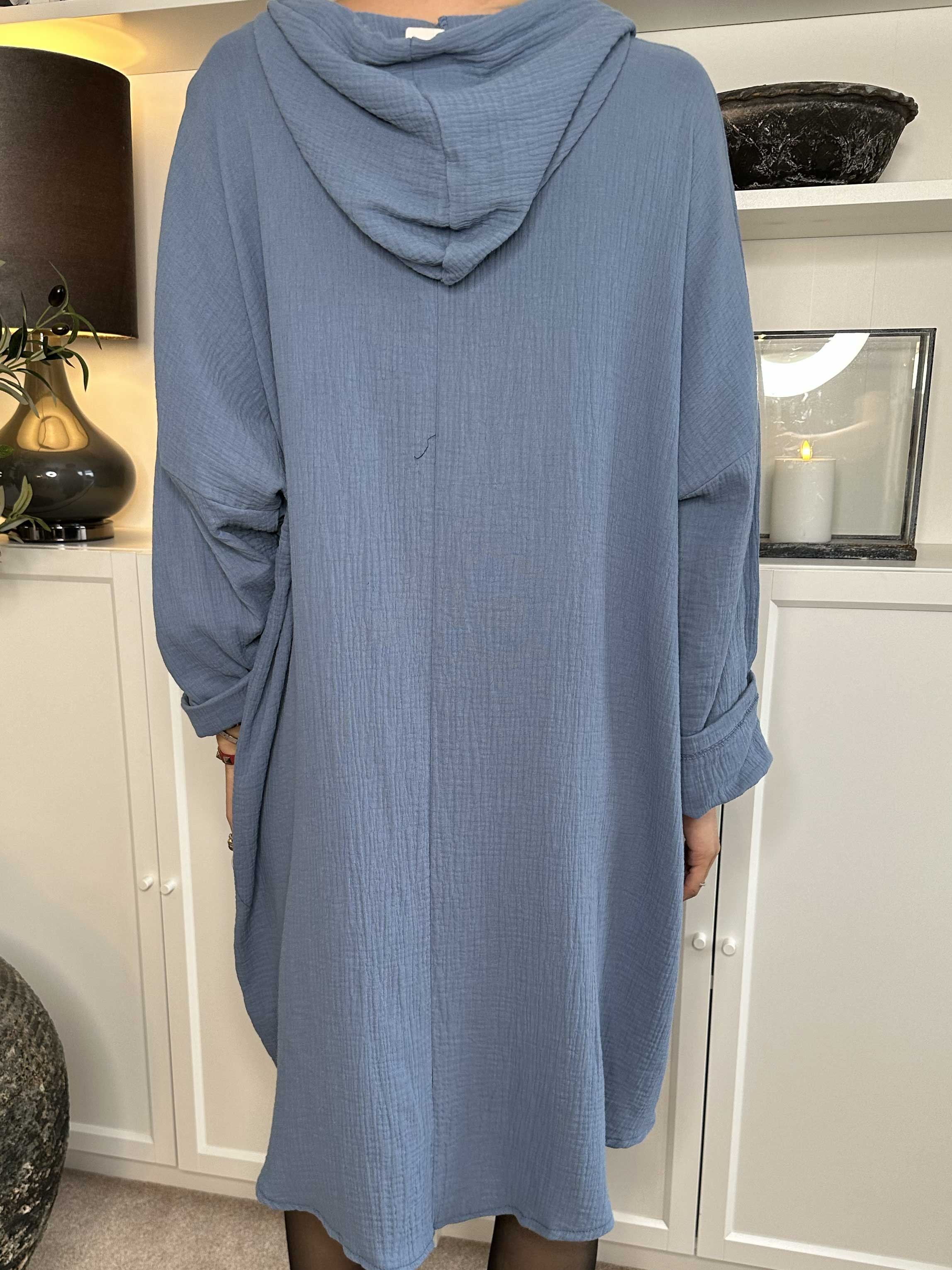 Caro - Mjuk oversized bomullsklänning med huva