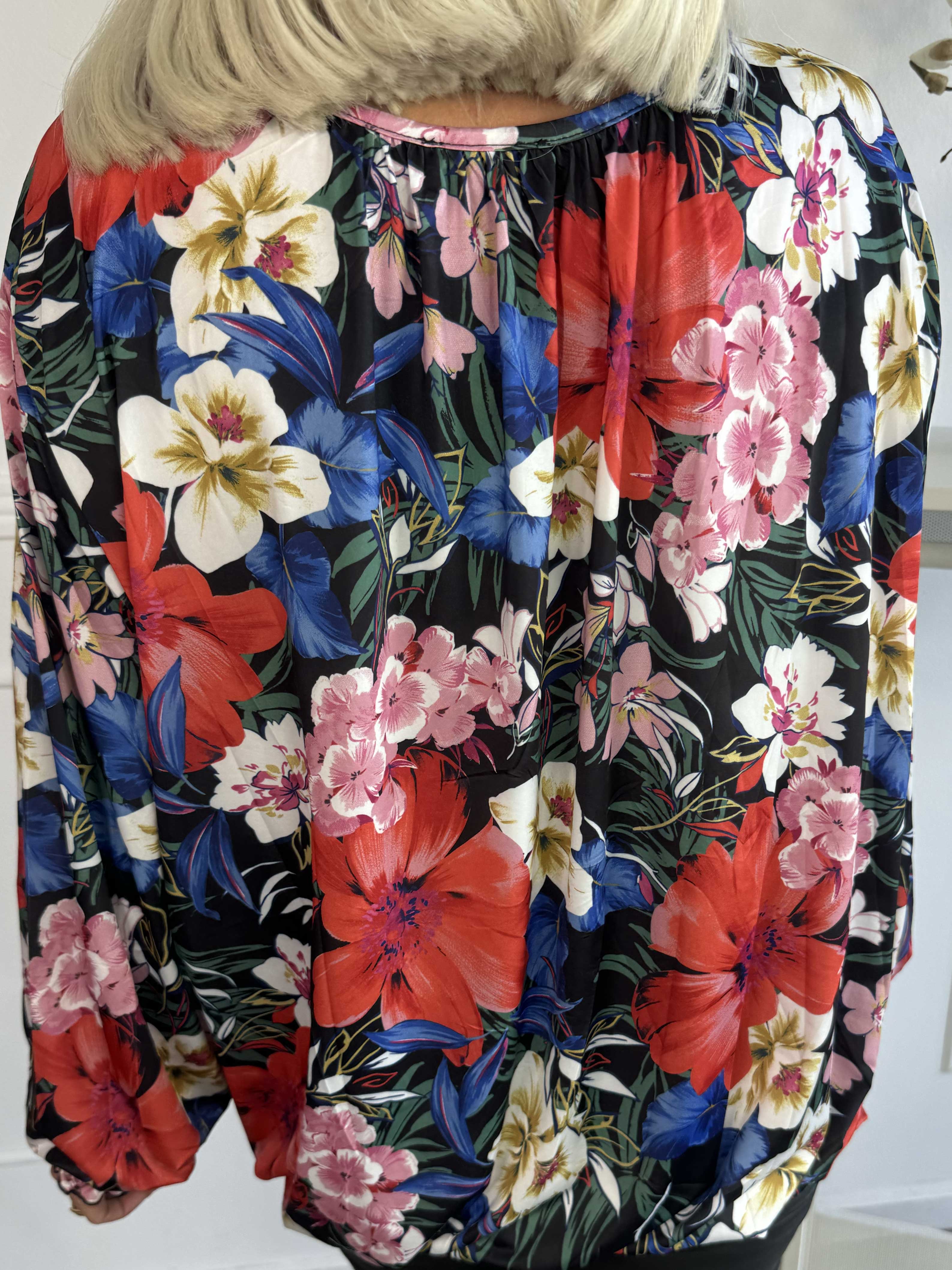 Miracle Floral L/S - Elastisk blommig blus med långa ärmar