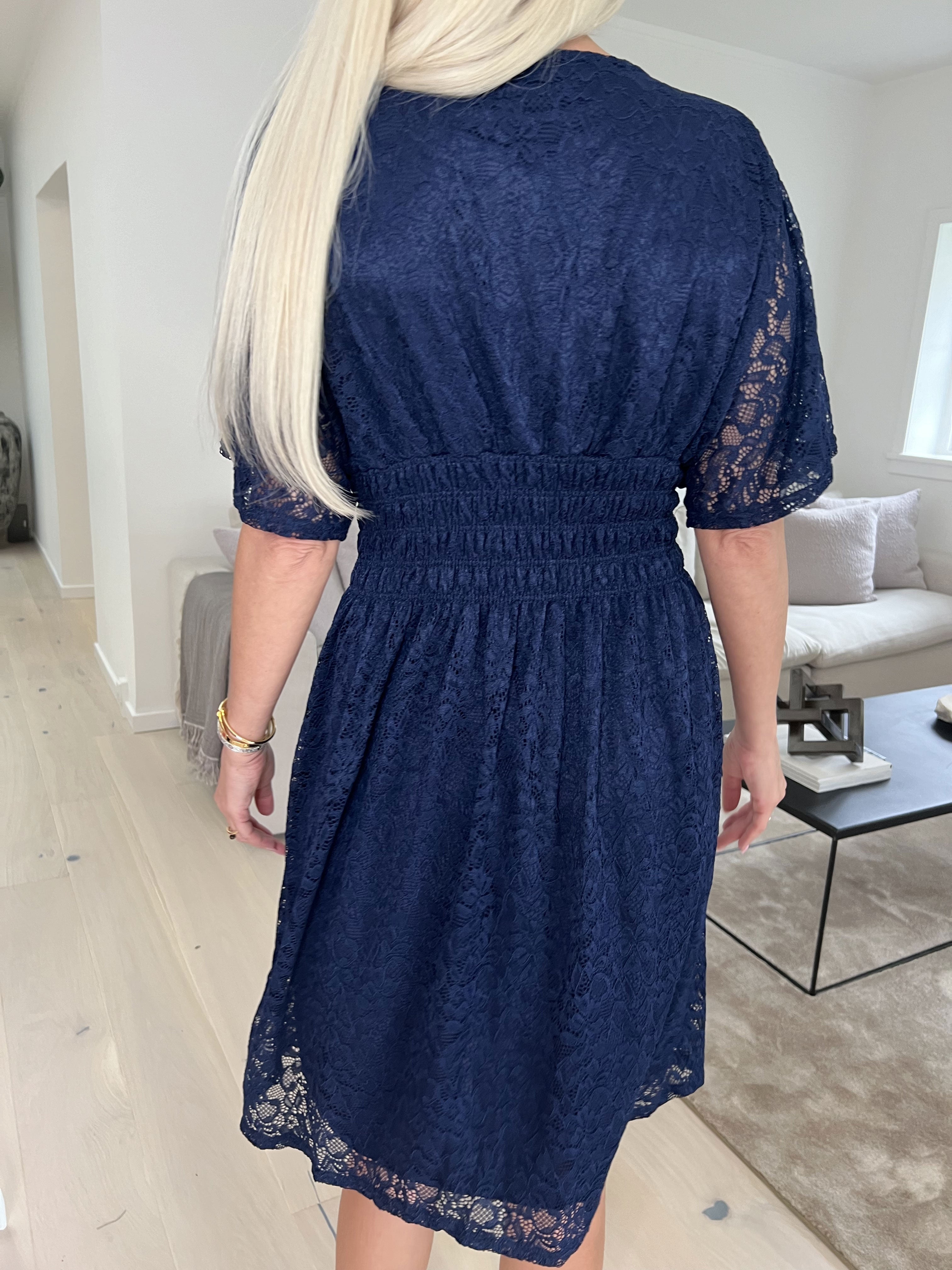 Pams Lace Short S/S - Kort spetsklänning med korta ärmar