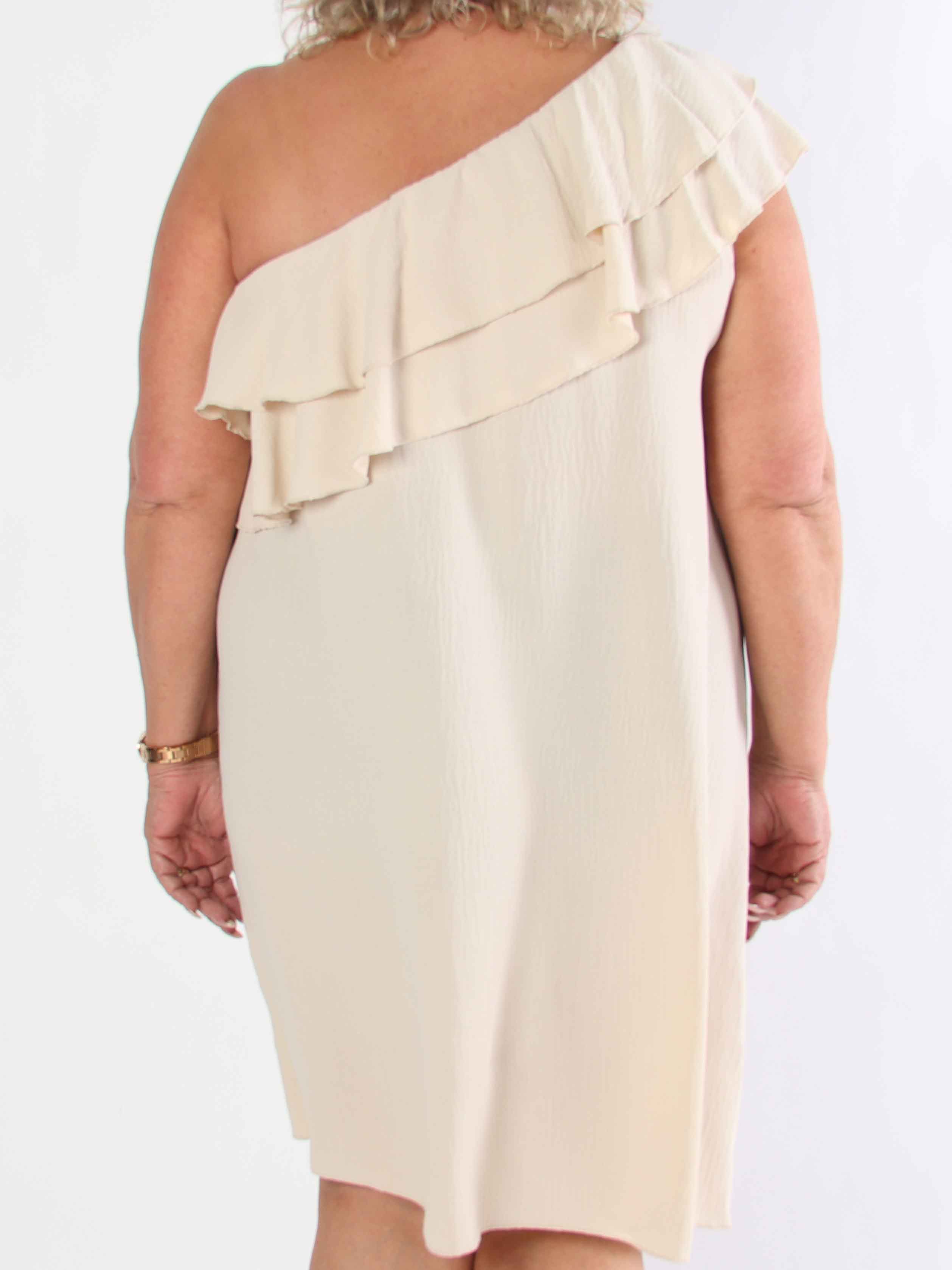 Catelyn - Söt one shoulder klänning med volanger