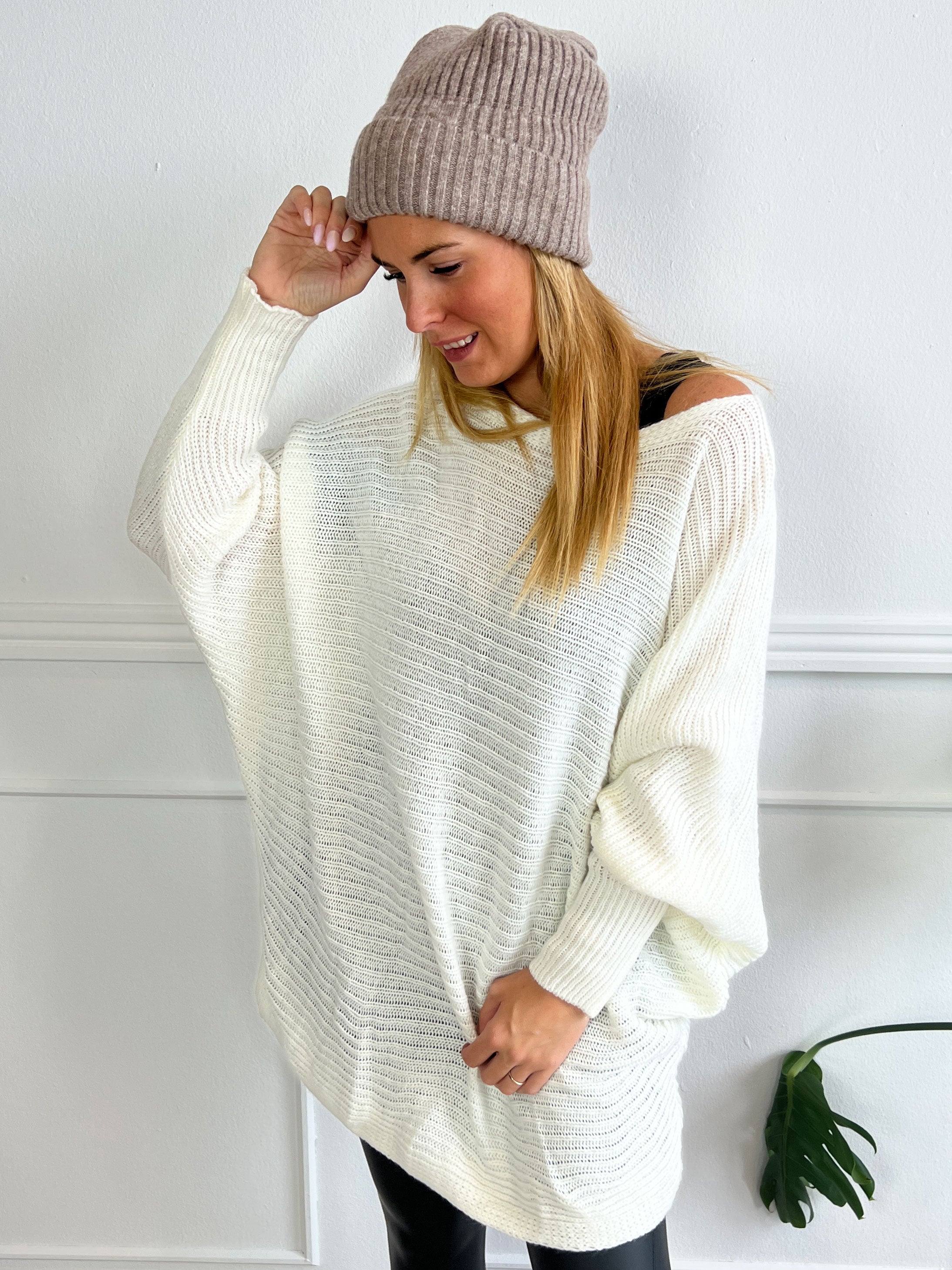 Gabbi - Oversized stickat med fladdermusärmar