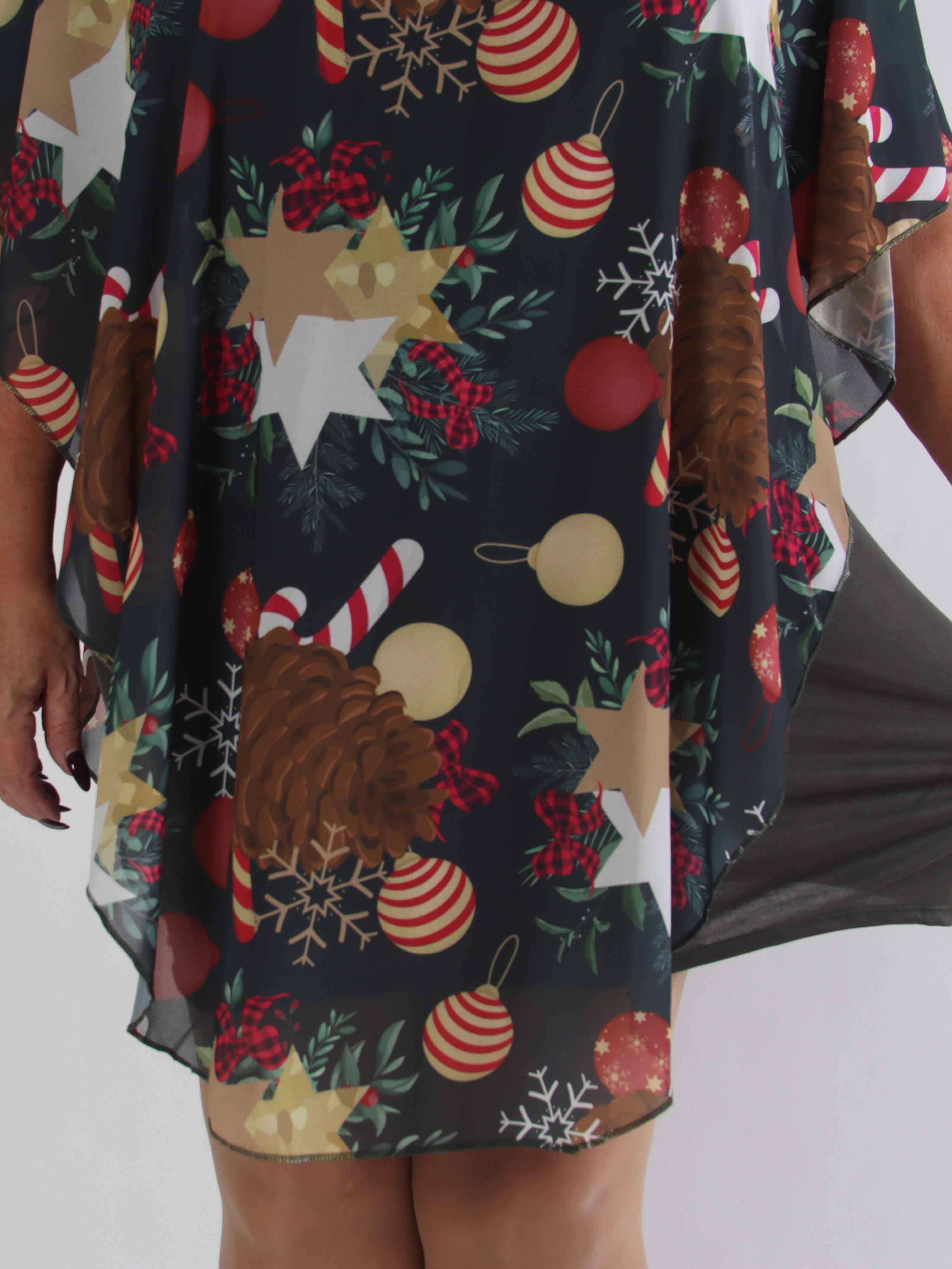 Kenya Pinecone - Plus size tunikaklänning med julmotiv på chiffonglagret
