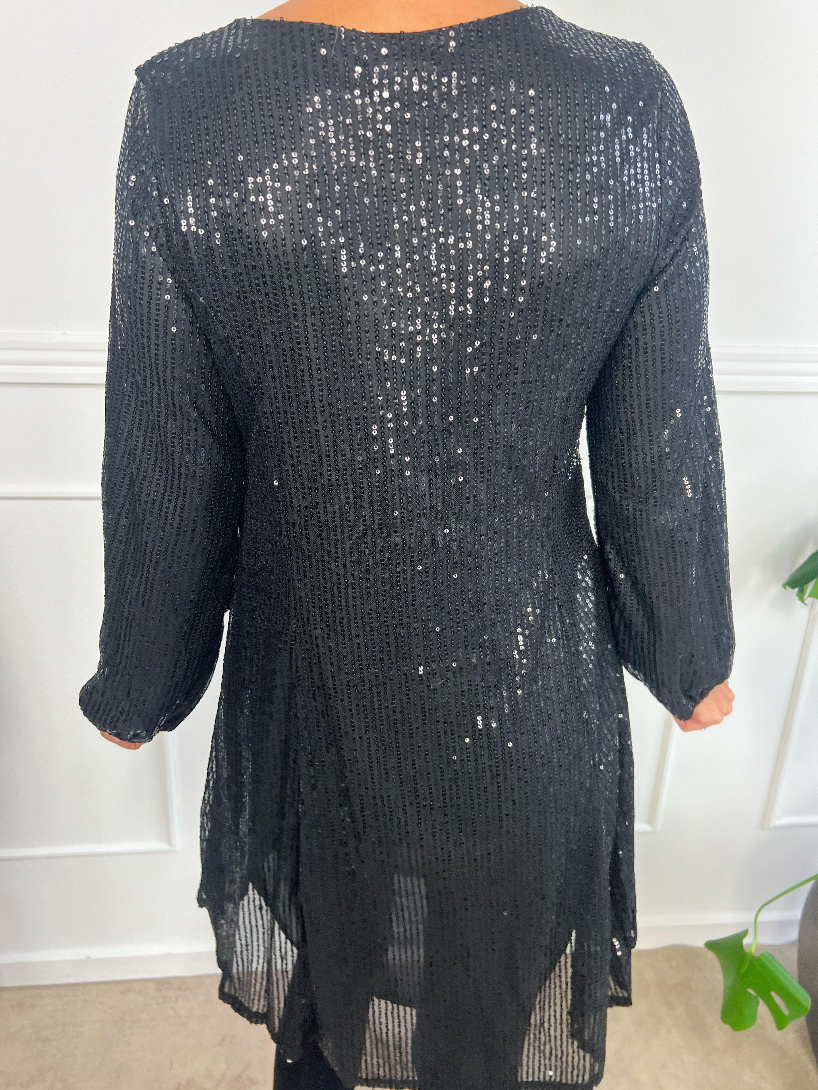 Maj Glitter L/S - Söt paljettklänning som går ut i en A-linjeform