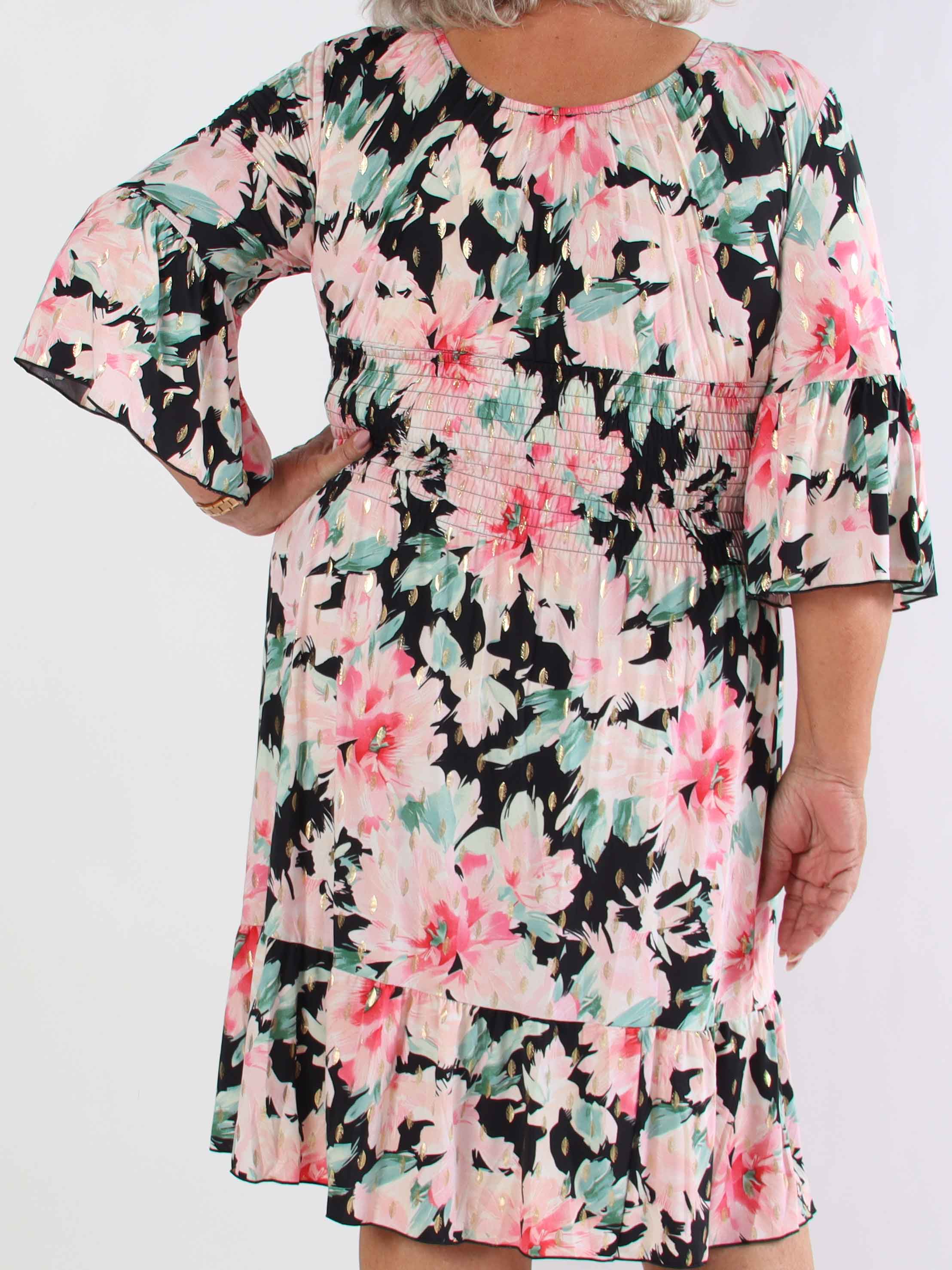 Flora Flower - Blommig plus size klänning med resår och volang på ärmen