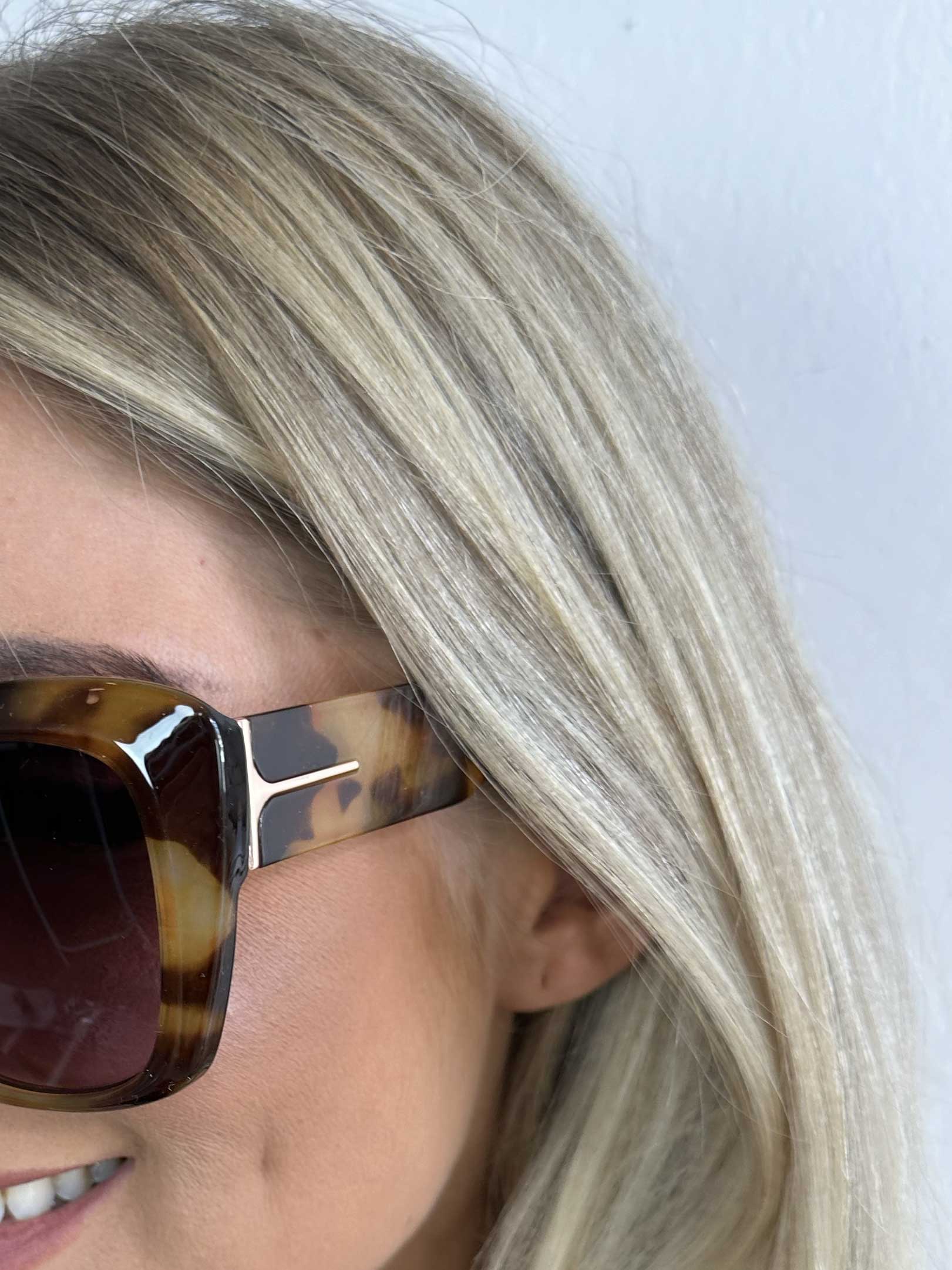 Iza - Solglasögon i en lätt cat-eye look