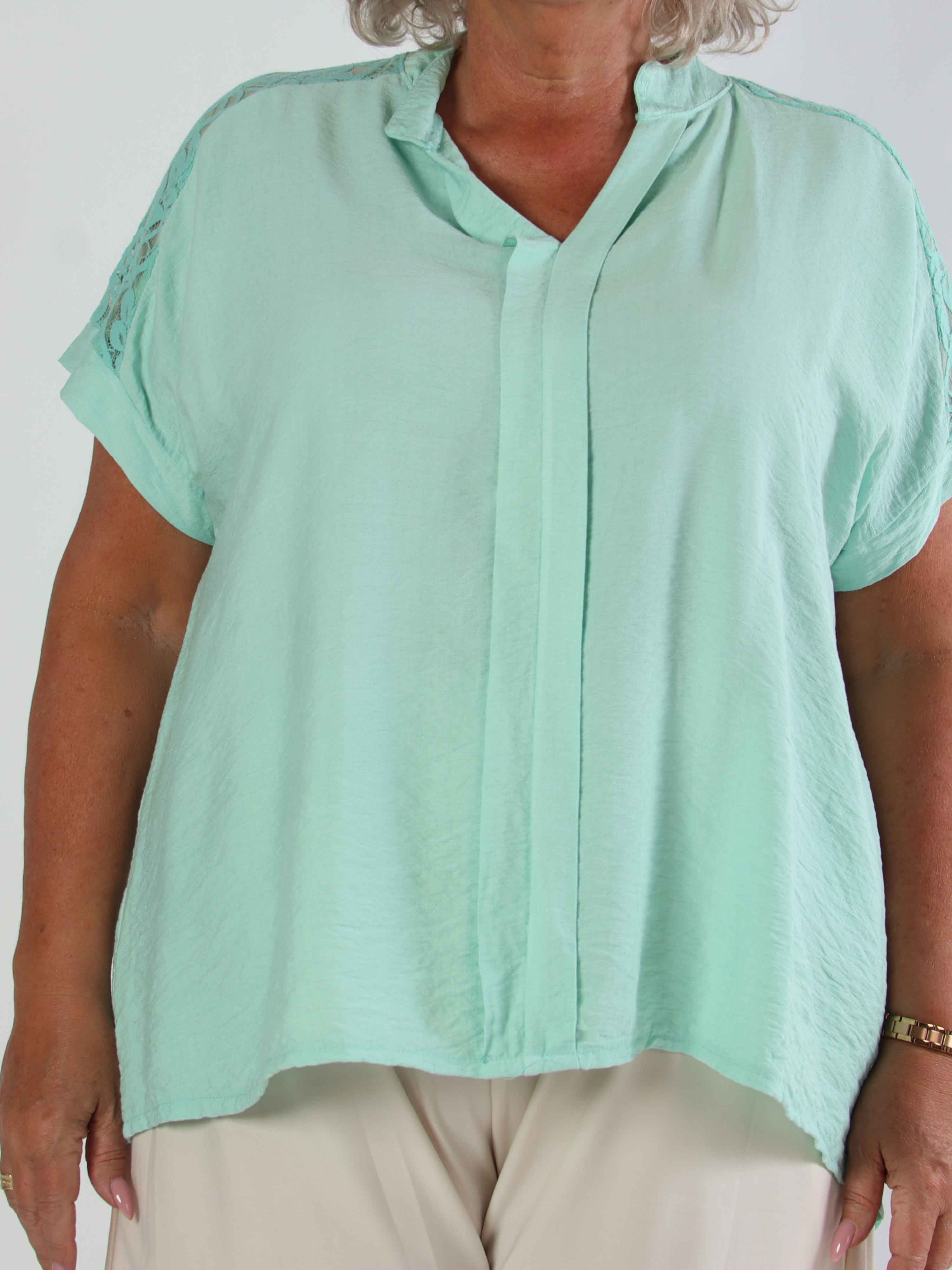 Galene - Söt plus size tunika i viskos med spetsdetaljer