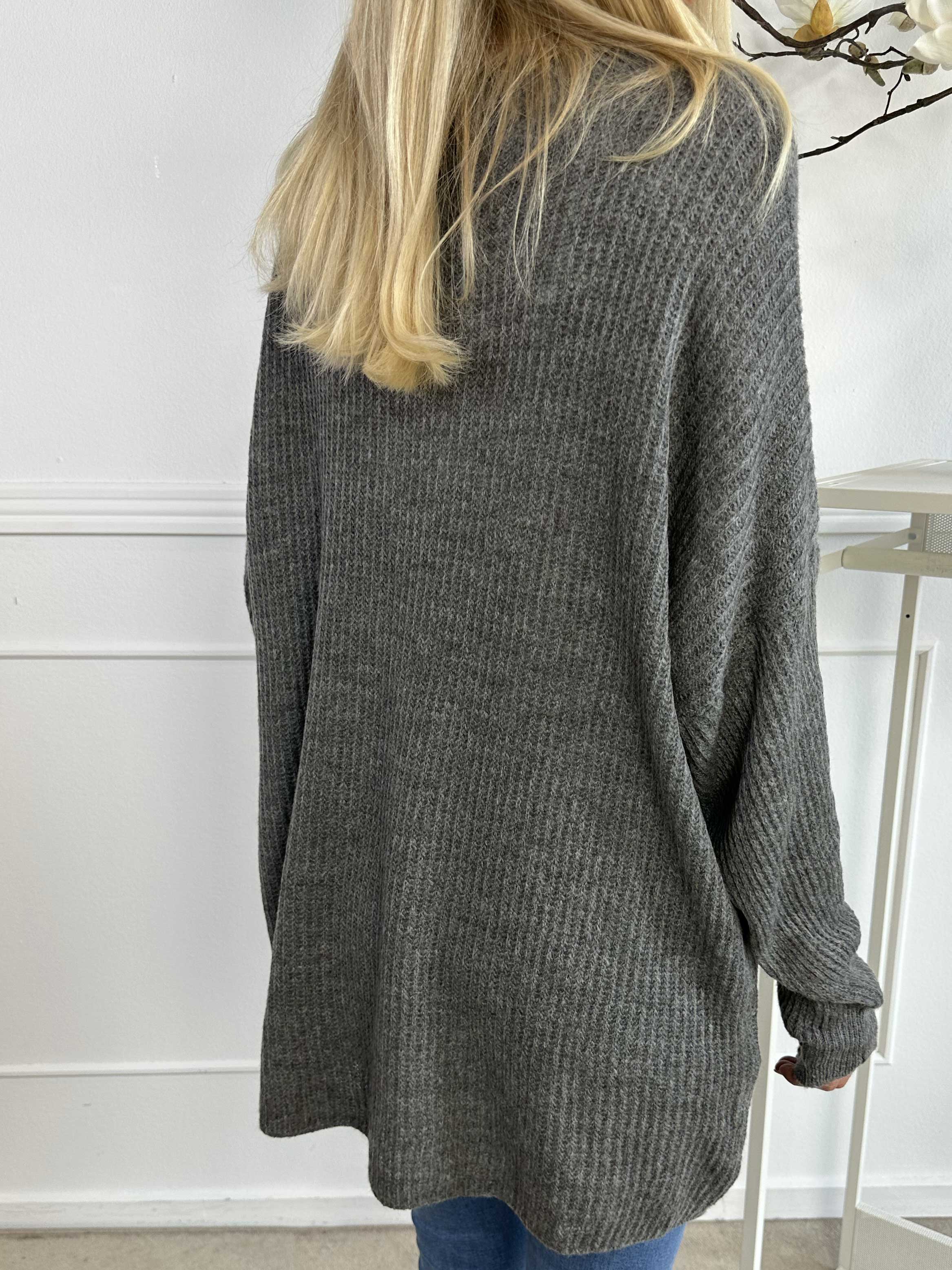 Dakota - Lång stickad blus med fickor