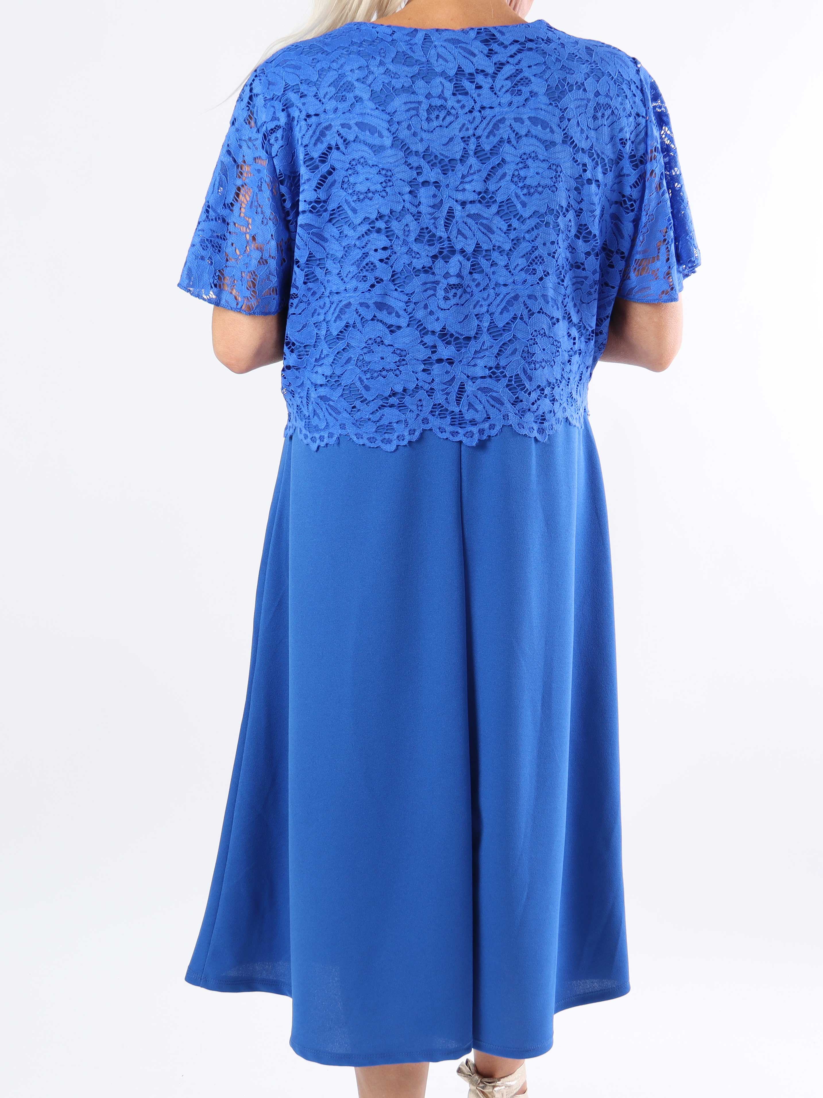 Aniki - Fin feminin plus size-klänning med spetsöverdel