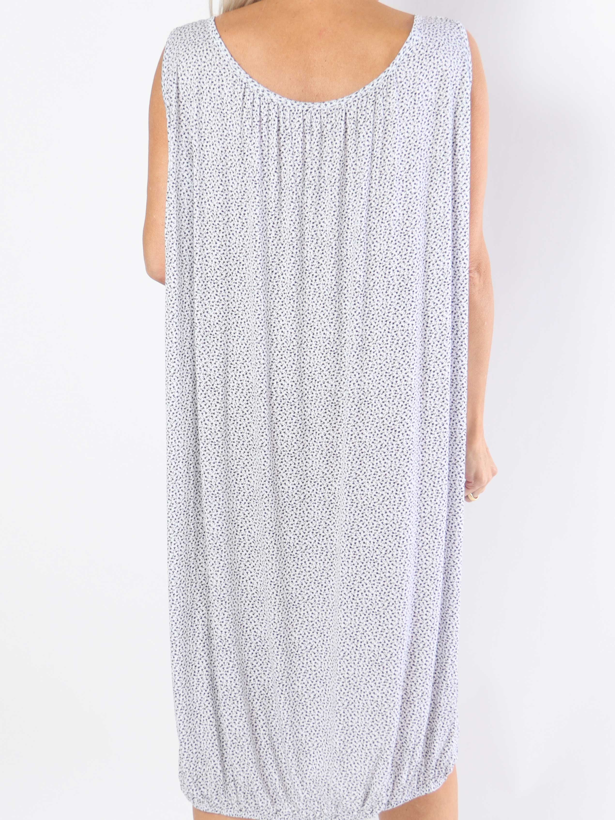 Miracle Flower Sleeveless Dress - Plus size-klänning i viskos med resår i midjan