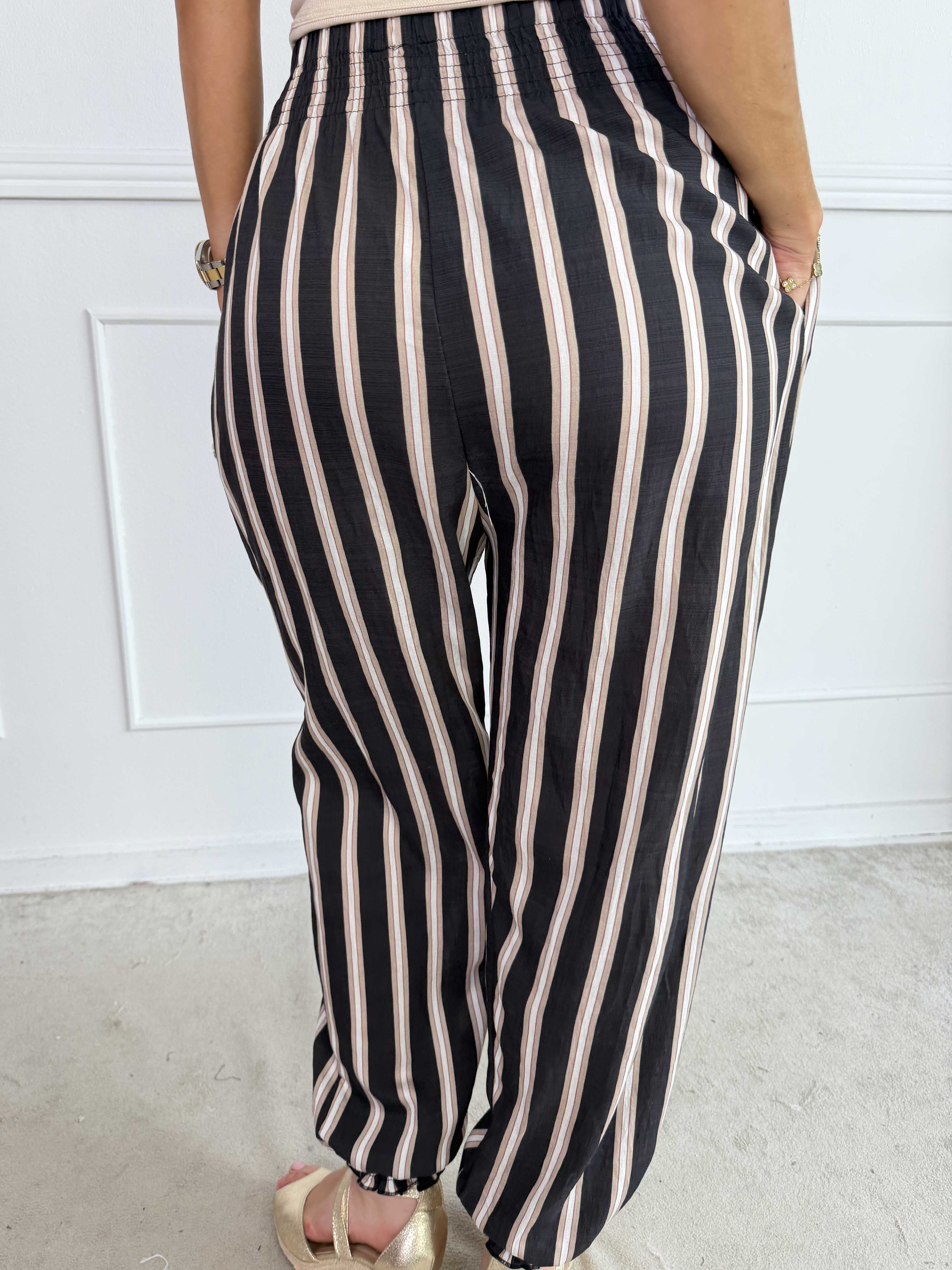 Amidala Pants - Feminina randiga byxor i en lätt viskosblandning med resår i nederkant