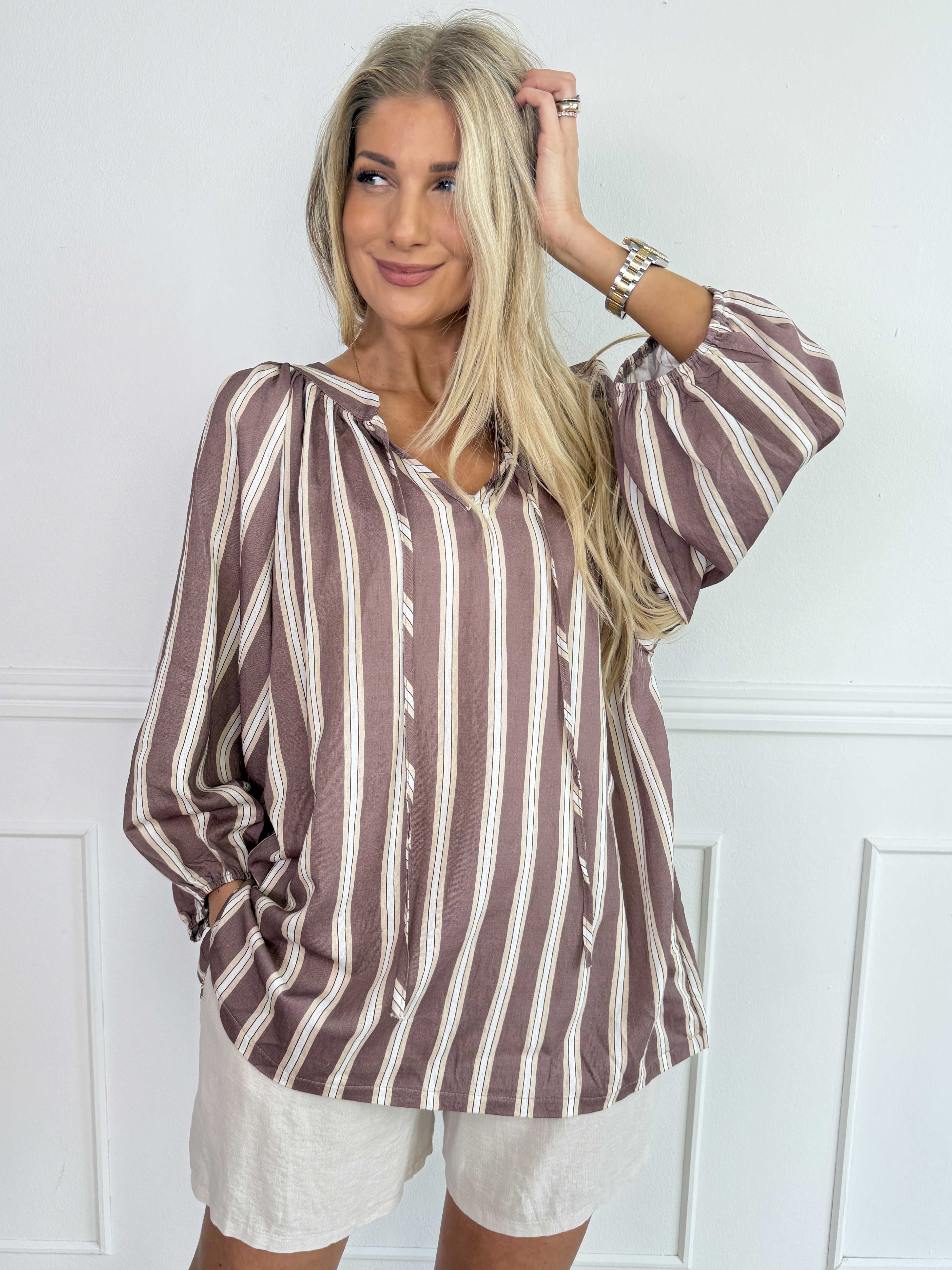 Amidala Shirt - Feminin randig tunika i en lätt viskosblandning med vackra ballongärmar