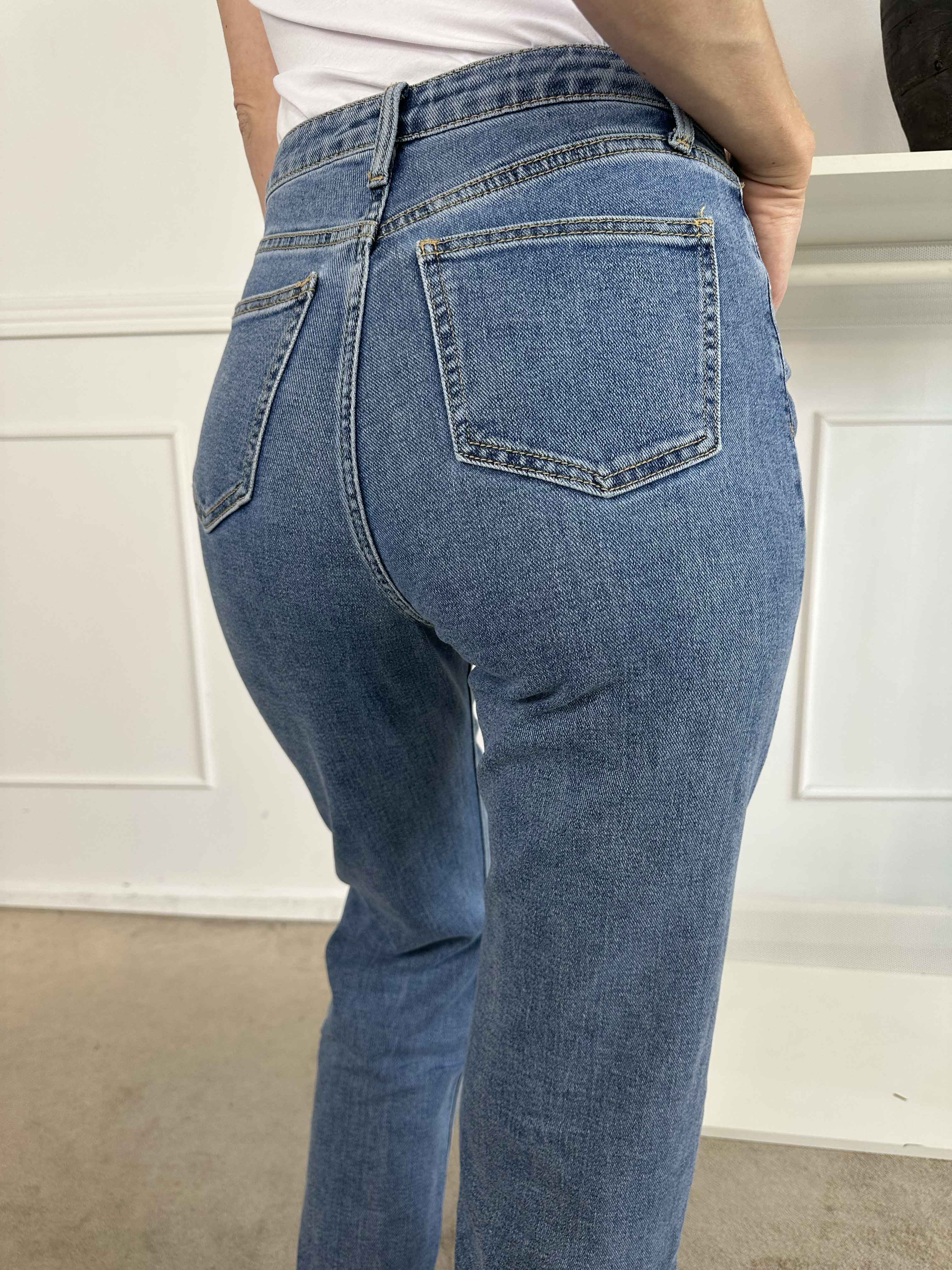 Jenna - Jeans med stretch och extra långa ben