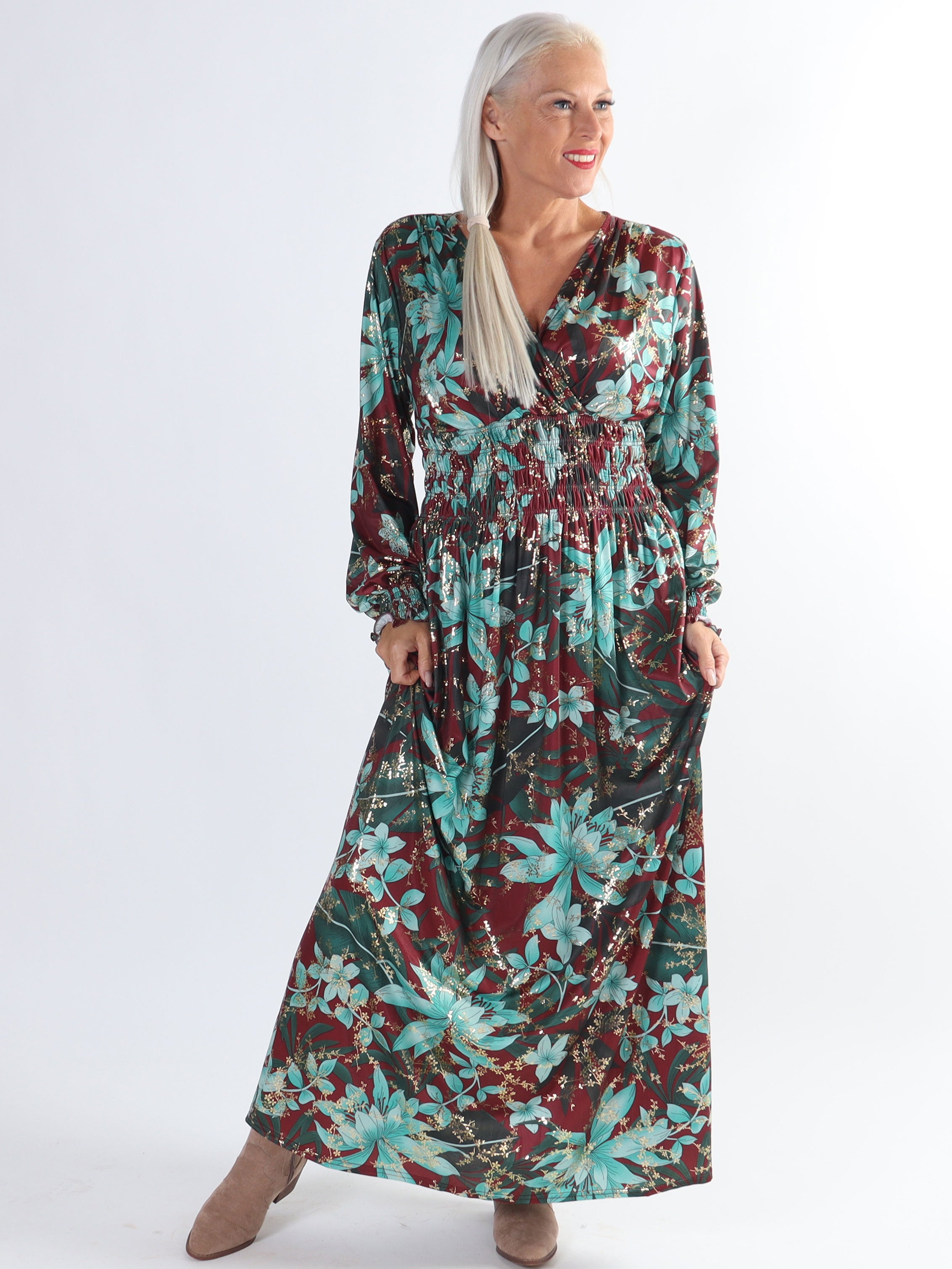 Pams L/S - Plus size elastisk klänning i skrynkelfritt tyg med långa ärmar
