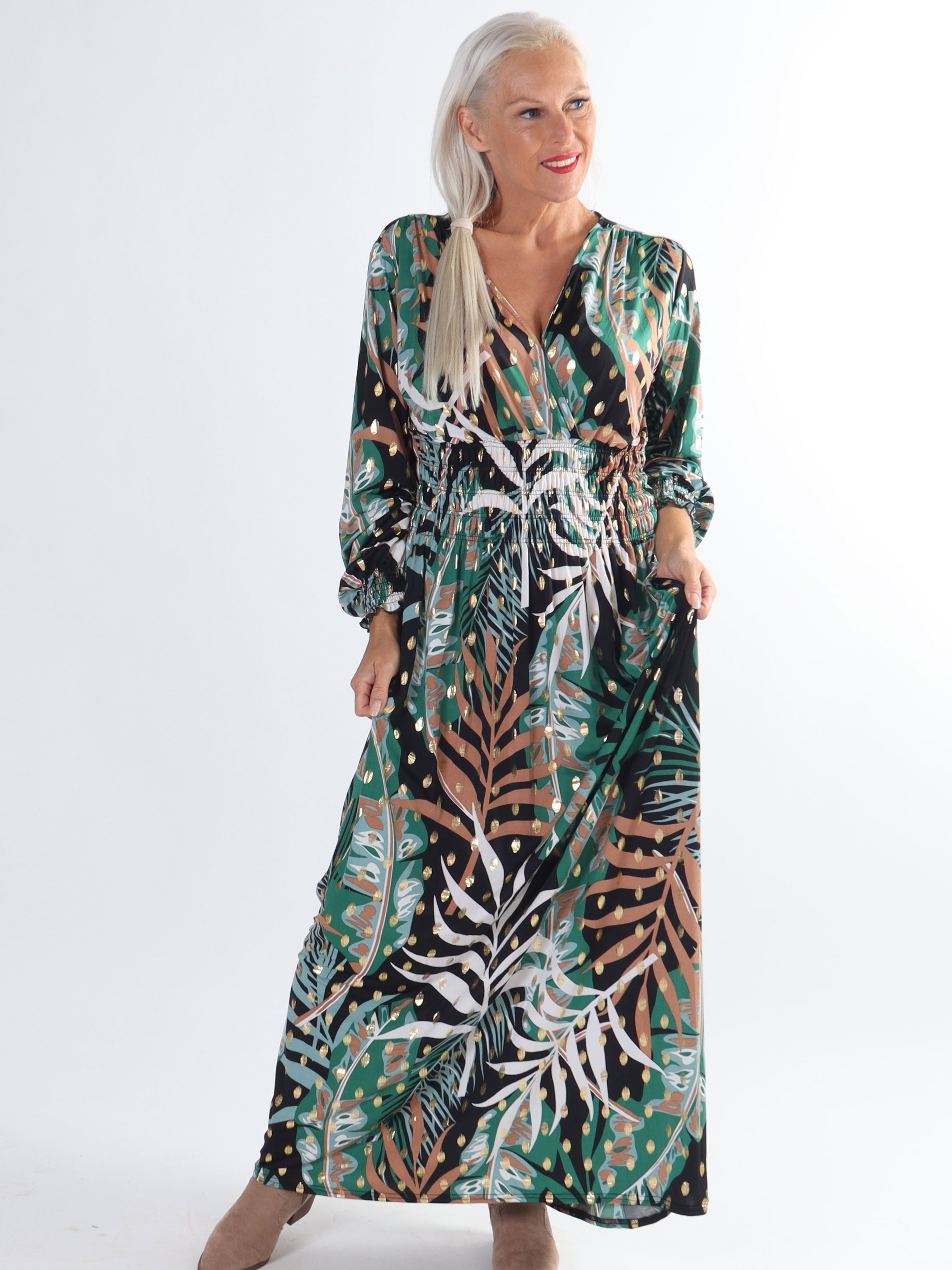 Pams Forest L/S - Plus size elastisk klänning i skrynkelfritt tyg med långa ärmar