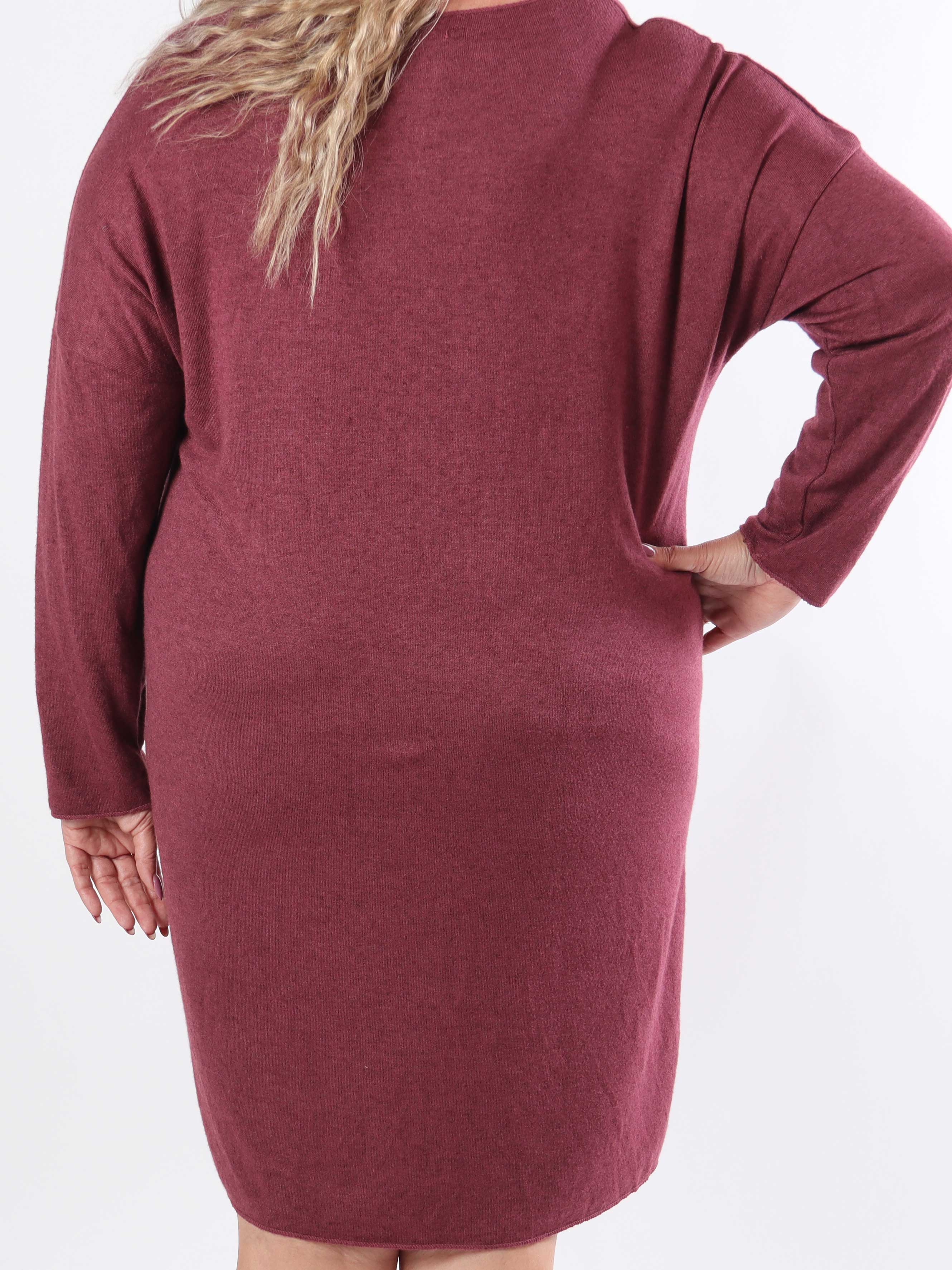 Djamila Long - Mega mjuk plus size-klänning i viskos med v-ringning