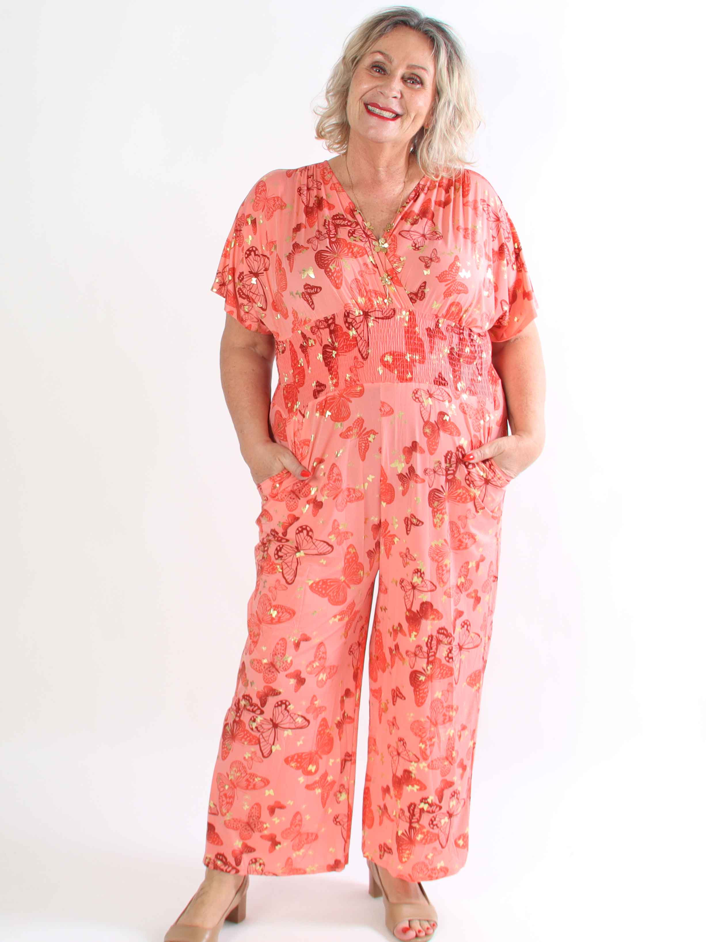 Pams Butterfly Jumpsuit - Elastisk plus size jumpsuit med fjärilsmönster