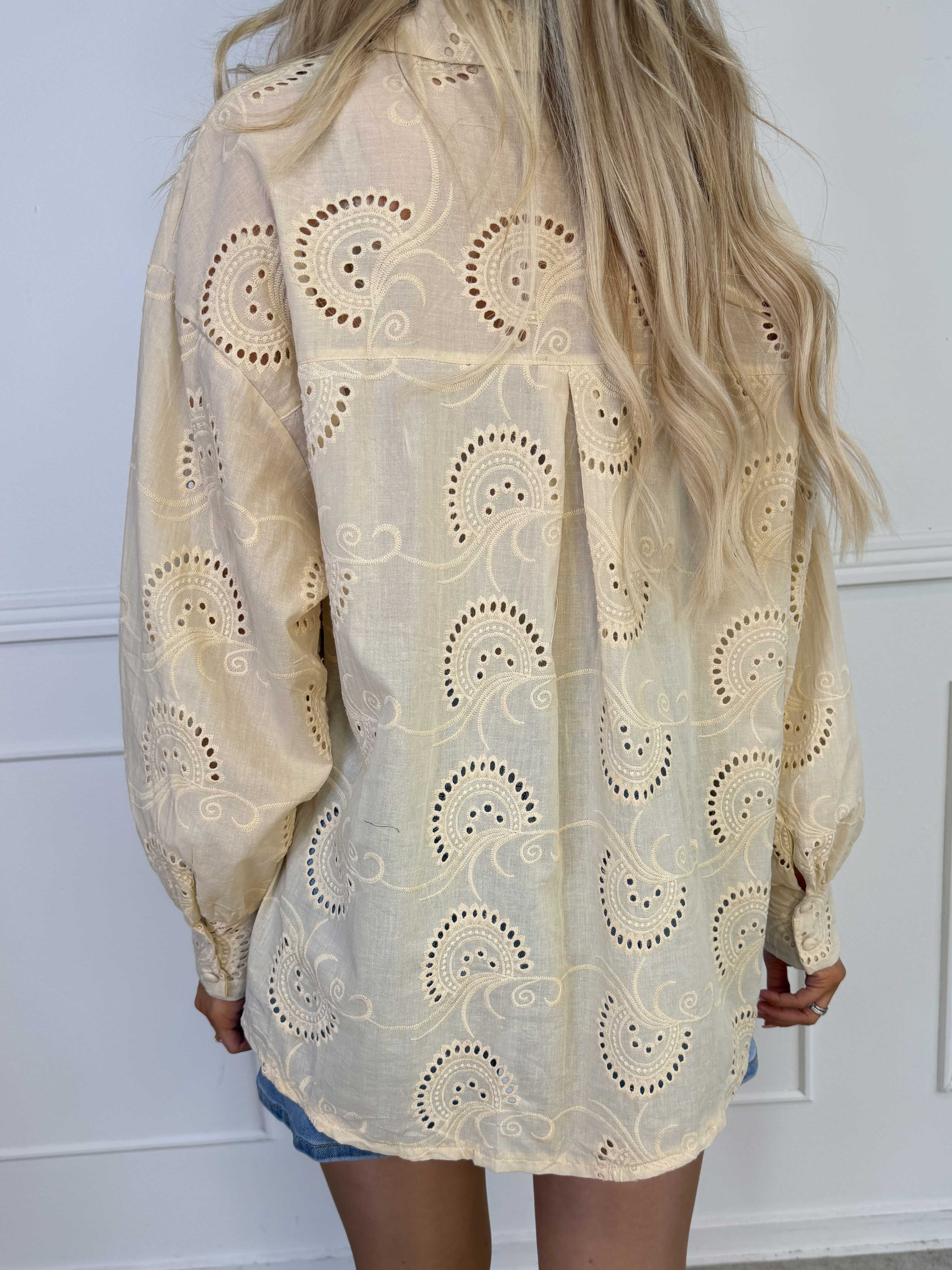 Lona Broderie - Broderie anglaise skjorte i viskose