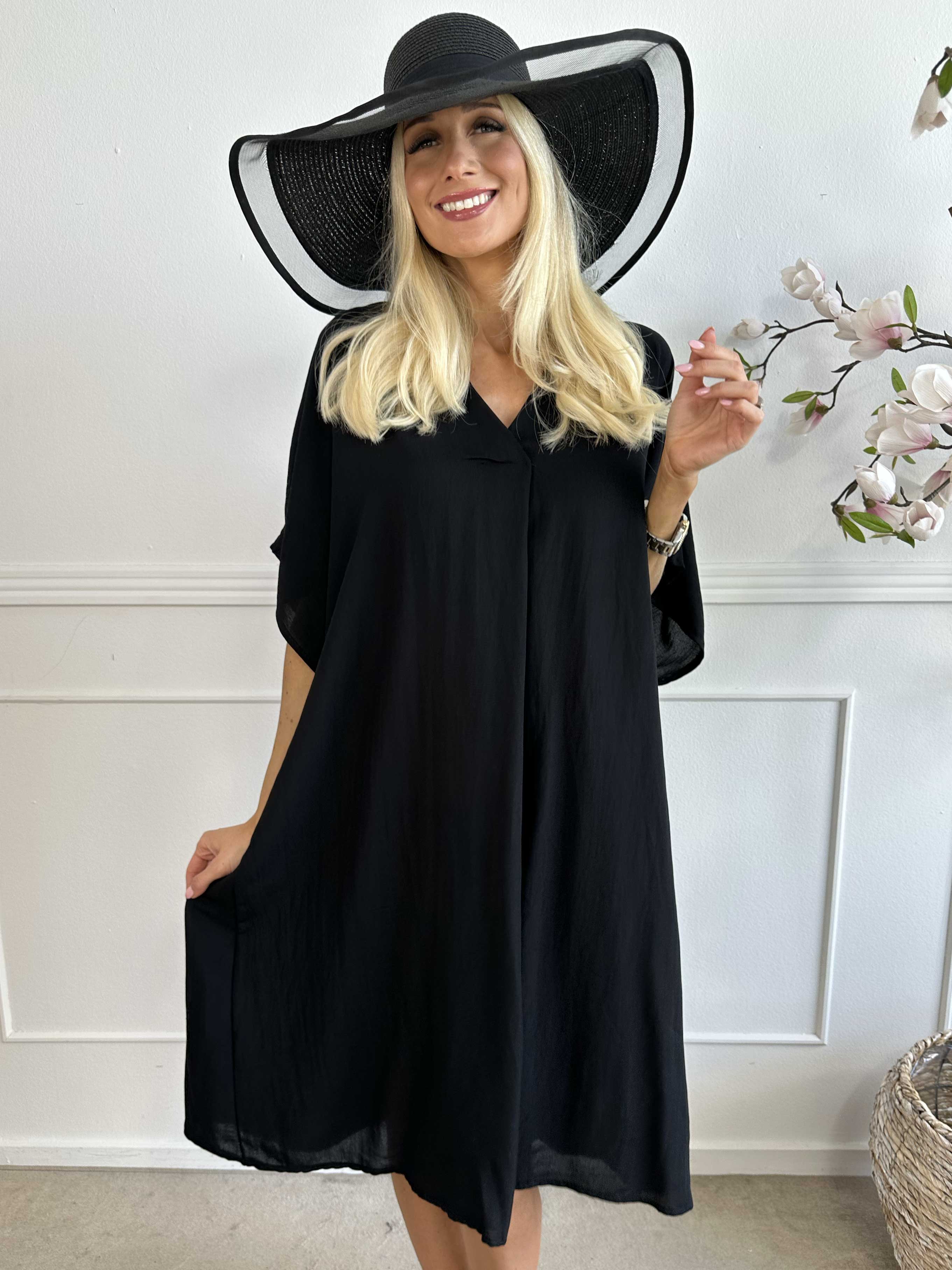 Astrid - Enkel klänning med v-ringning