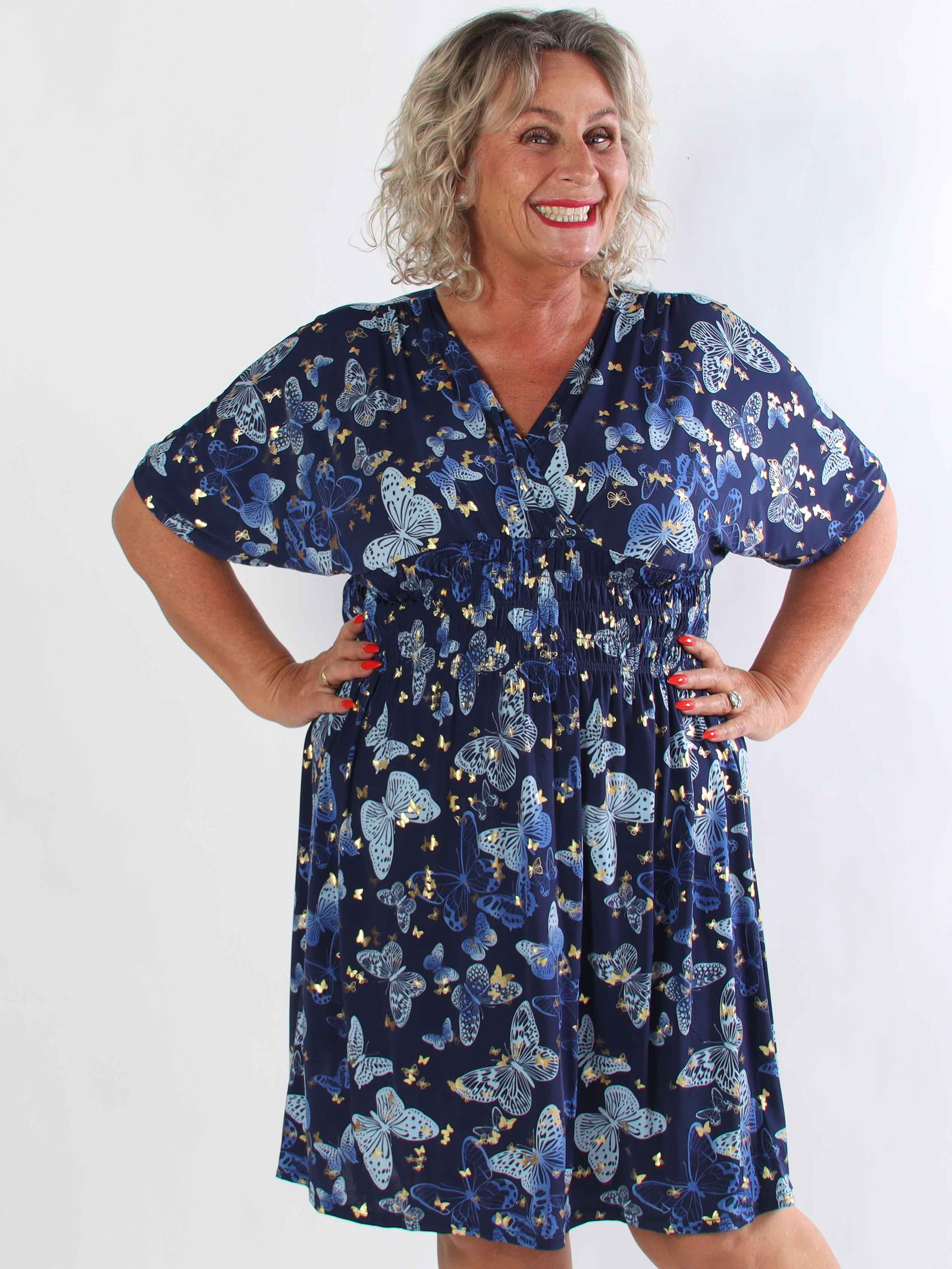 Pams Butterfly Short - Elastisk plus size klänning med fjärilstryck
