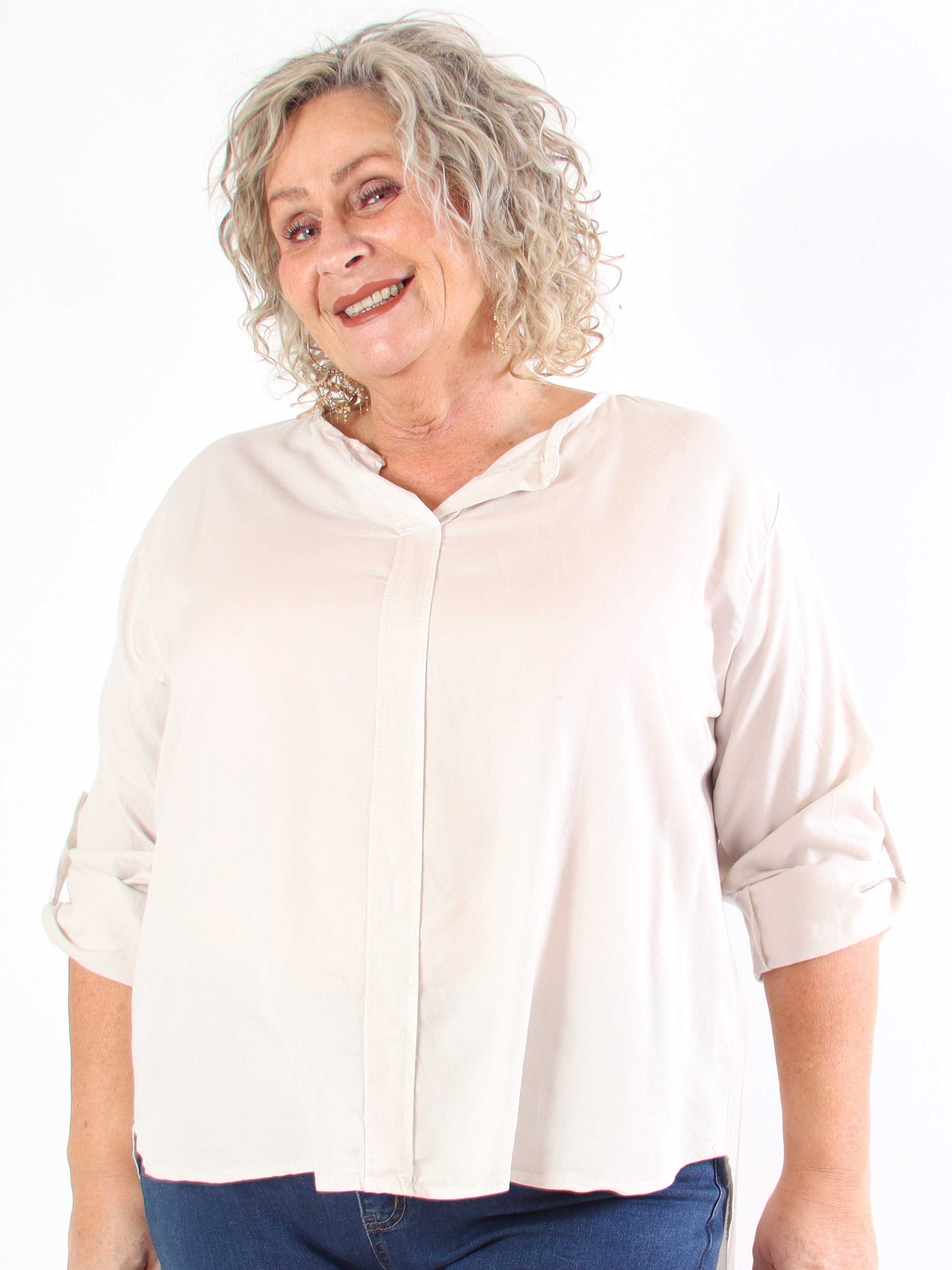 Emelda - Lätt enfärgad plus size skjorta i lyocell