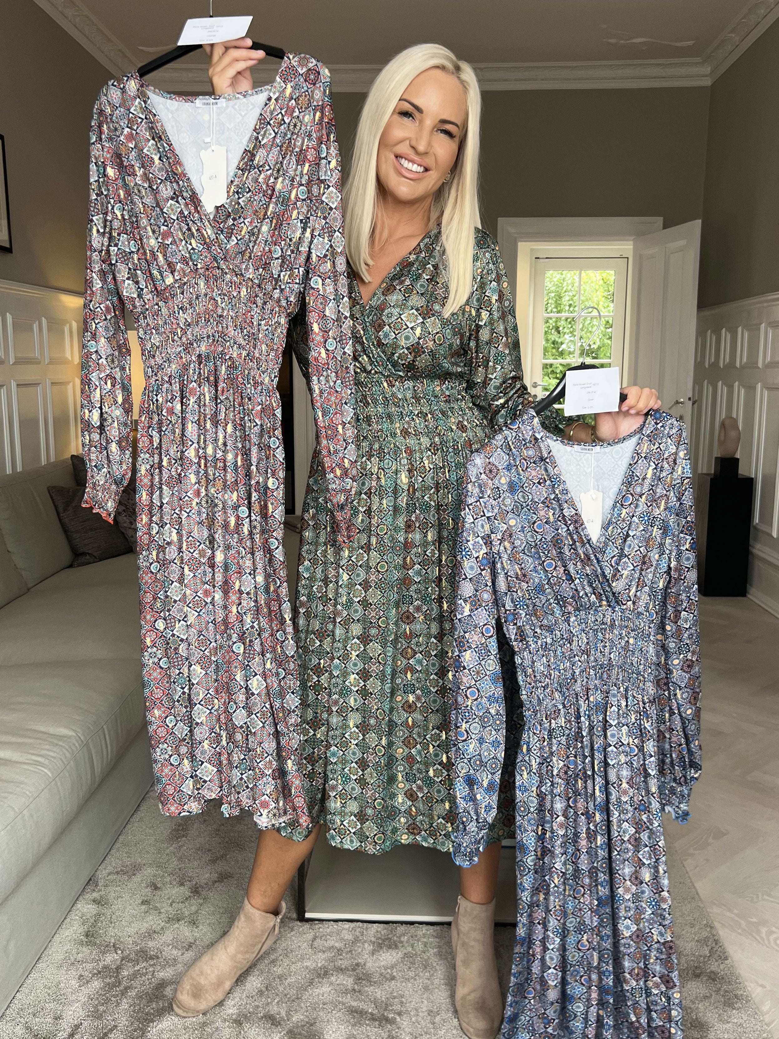 Pams Mosaic Midi L/S - Elastisk klänning i skrynkelfritt tyg med långa ärmar
