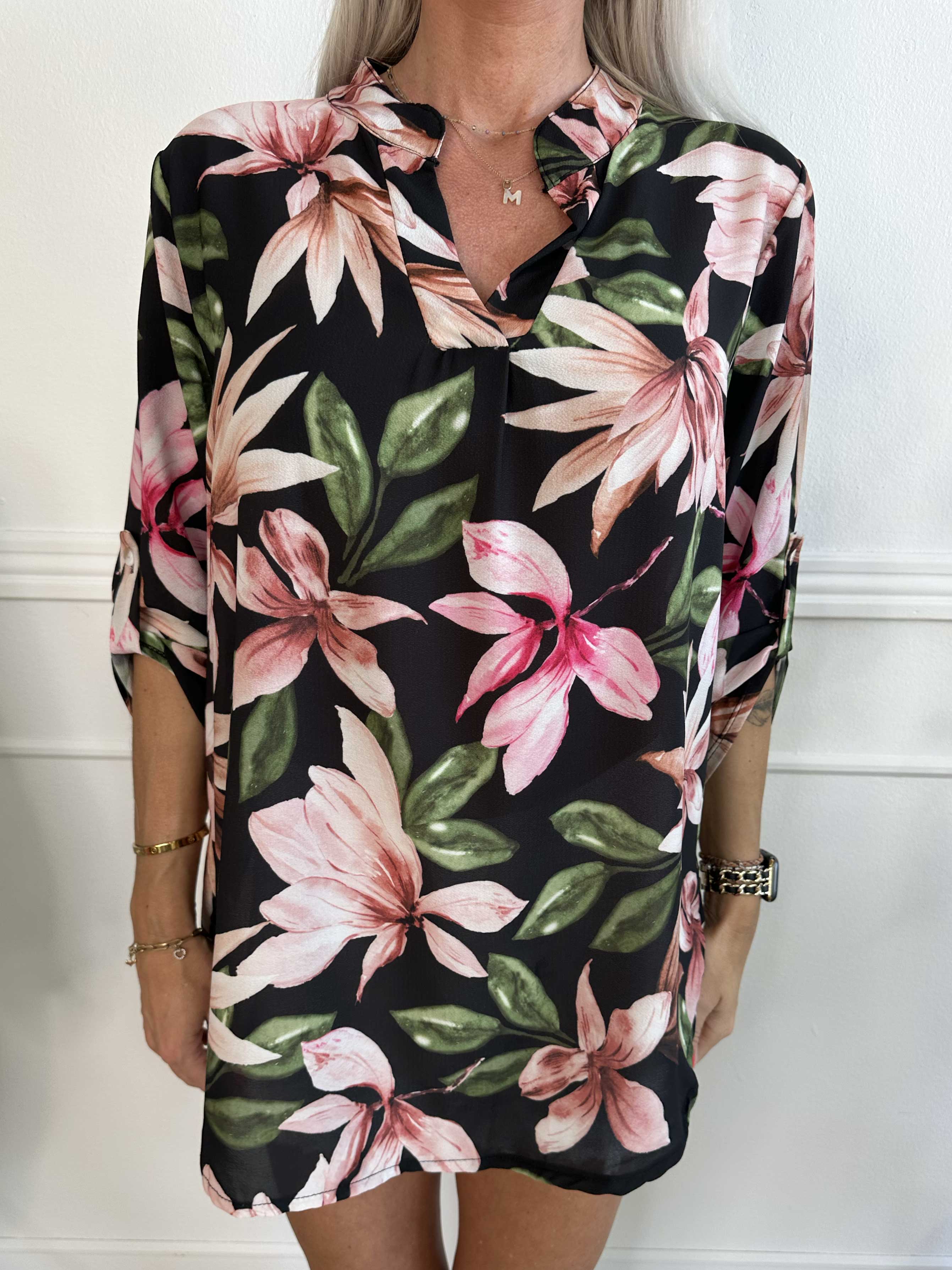 Vanesa Flower - Lätt och luftig tunika med blommönster
