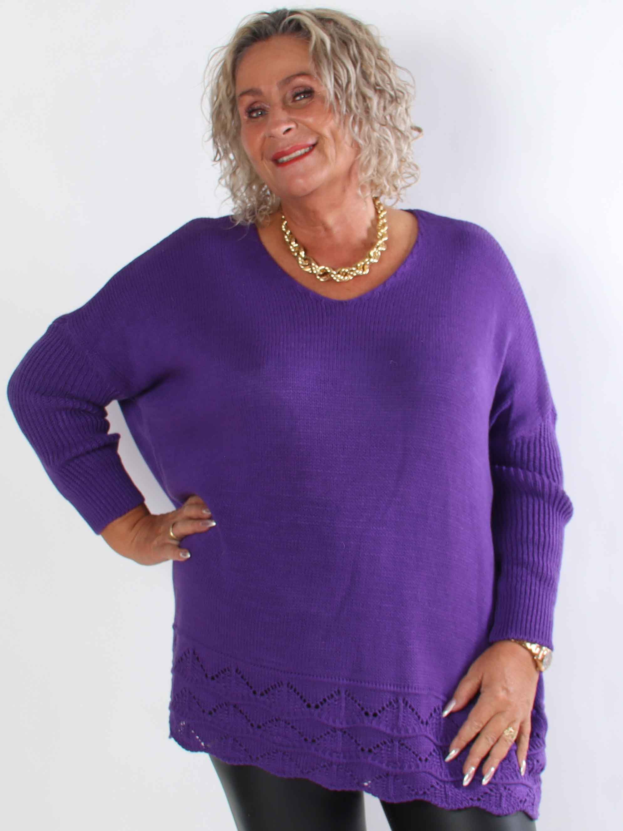Rebeca - Enfärgad stickad plus size blus med mönster nedtill