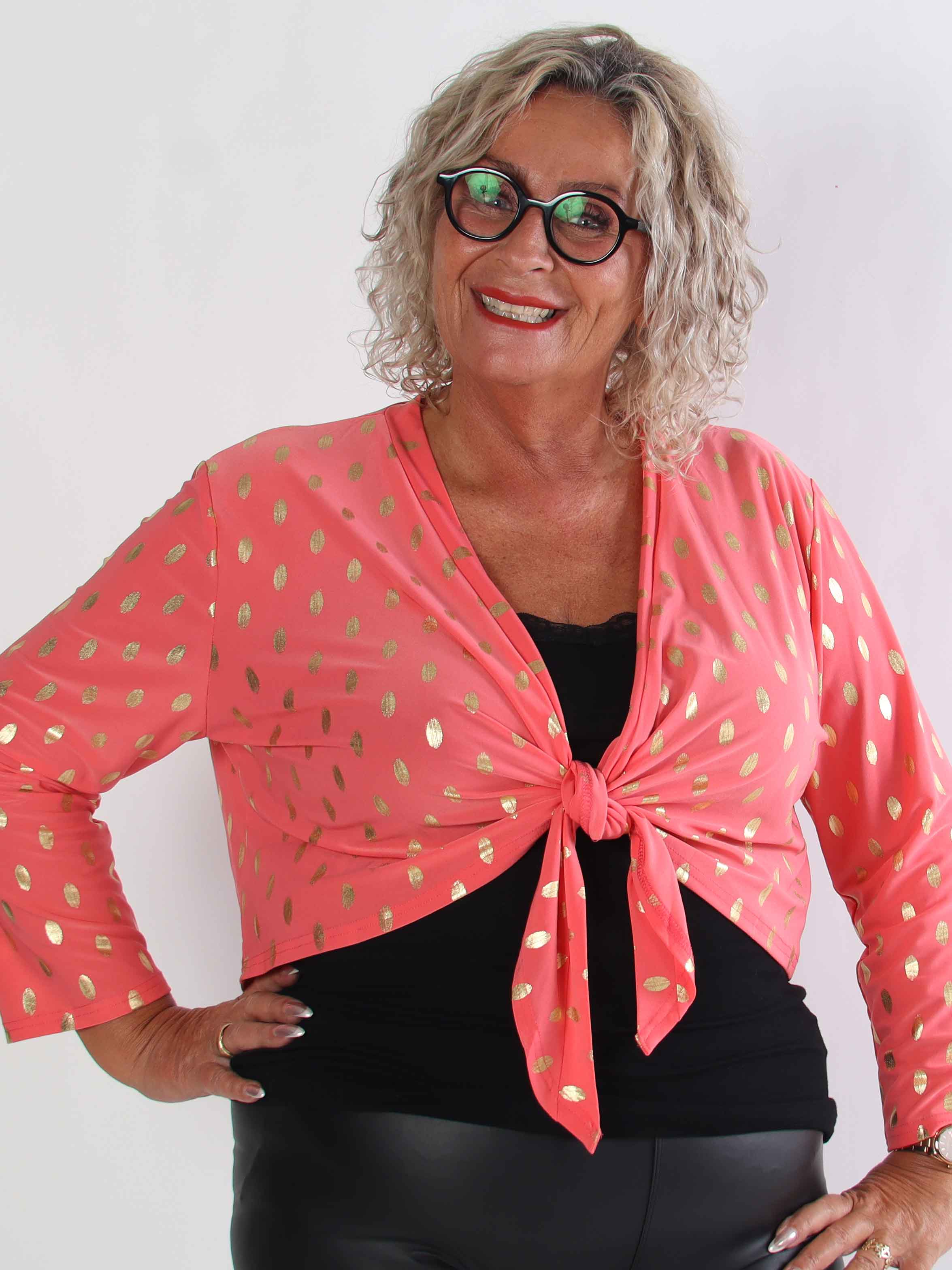 Werena Dot - Kort elastisk plus size kofta med guldfärgade prickar